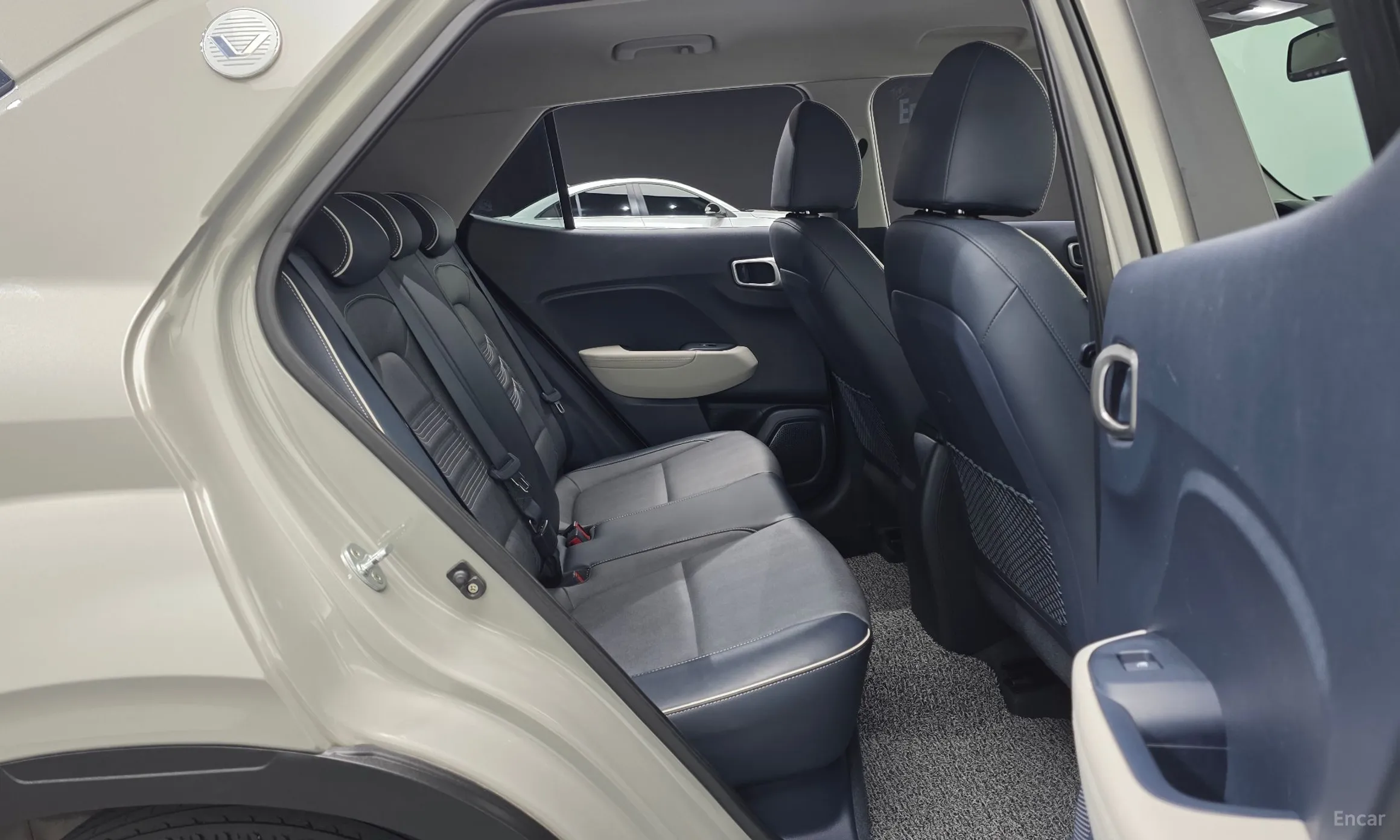 Hyundai Venue превью 11