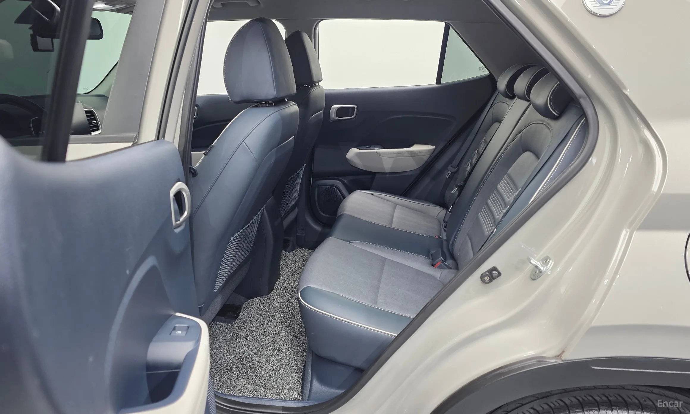 Hyundai Venue превью 12