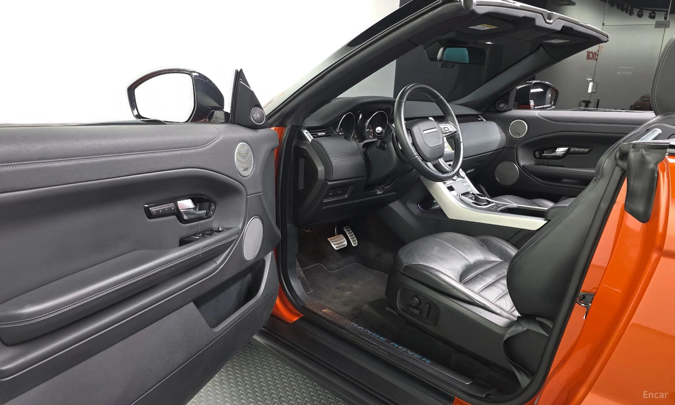 Land Rover Range Rover Evoque превью 10