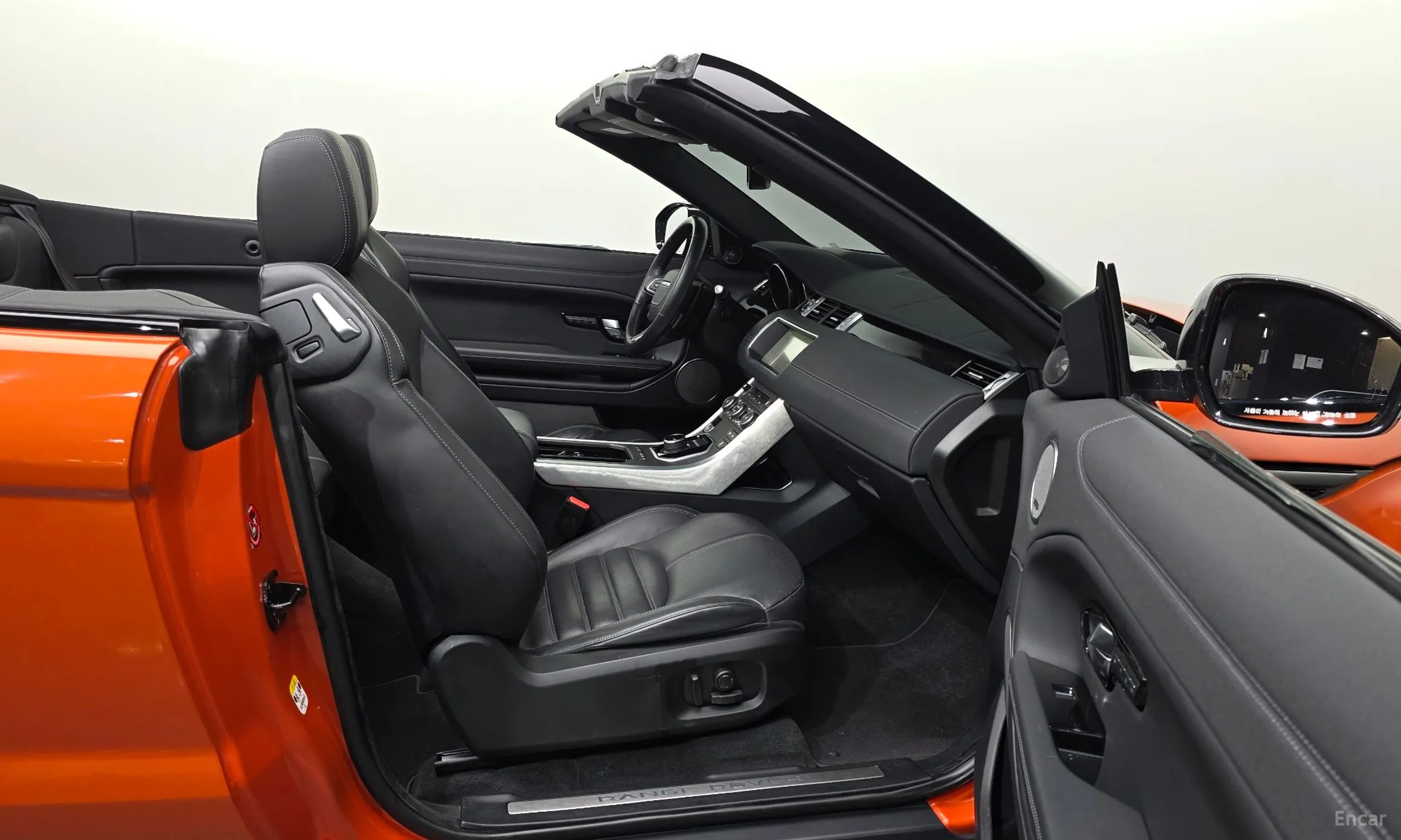 Land Rover Range Rover Evoque превью 12