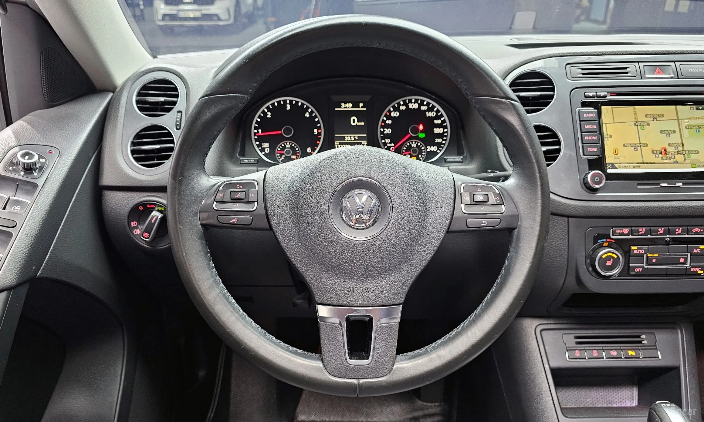 Volkswagen New Tiguan превью 15