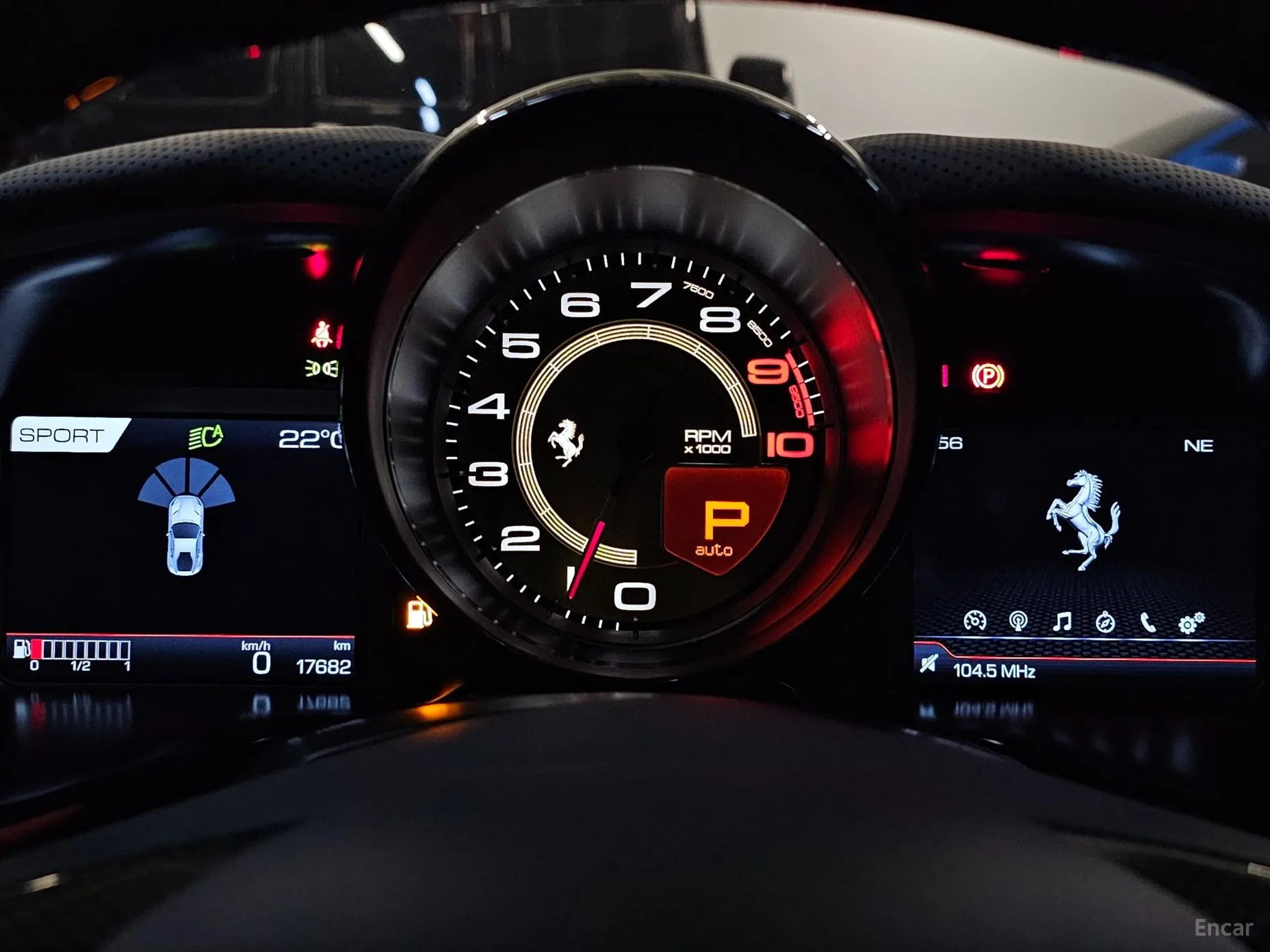Ferrari 812 Superfast превью 20