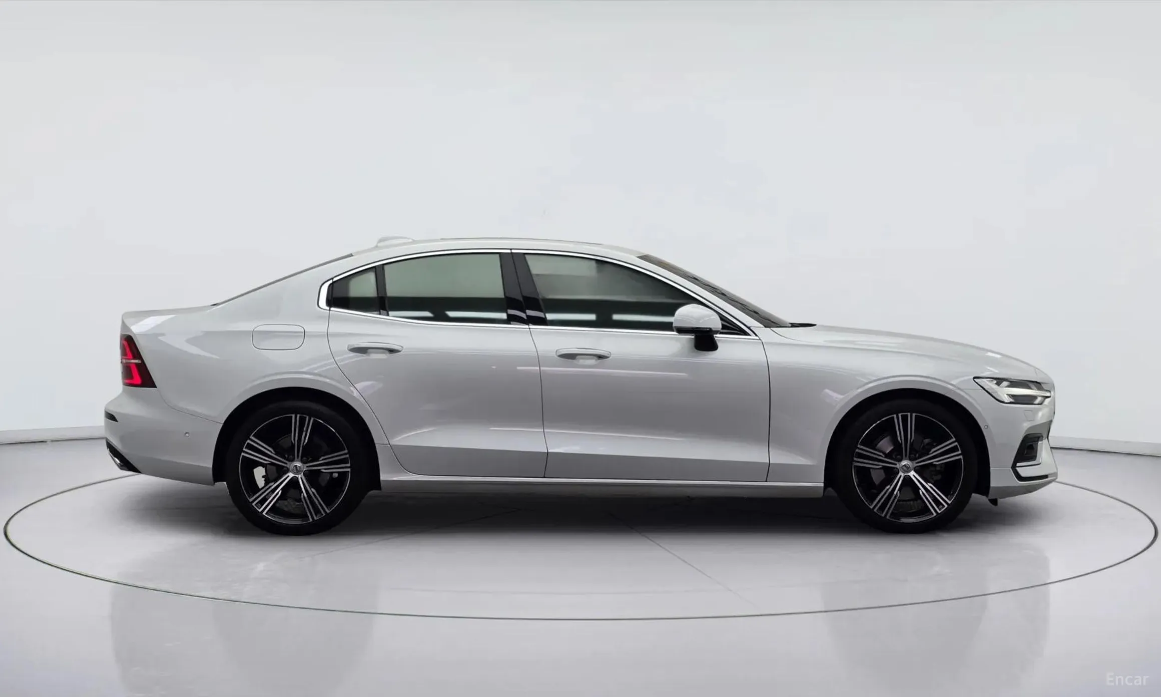 Volvo S60 3rd Generation превью 3