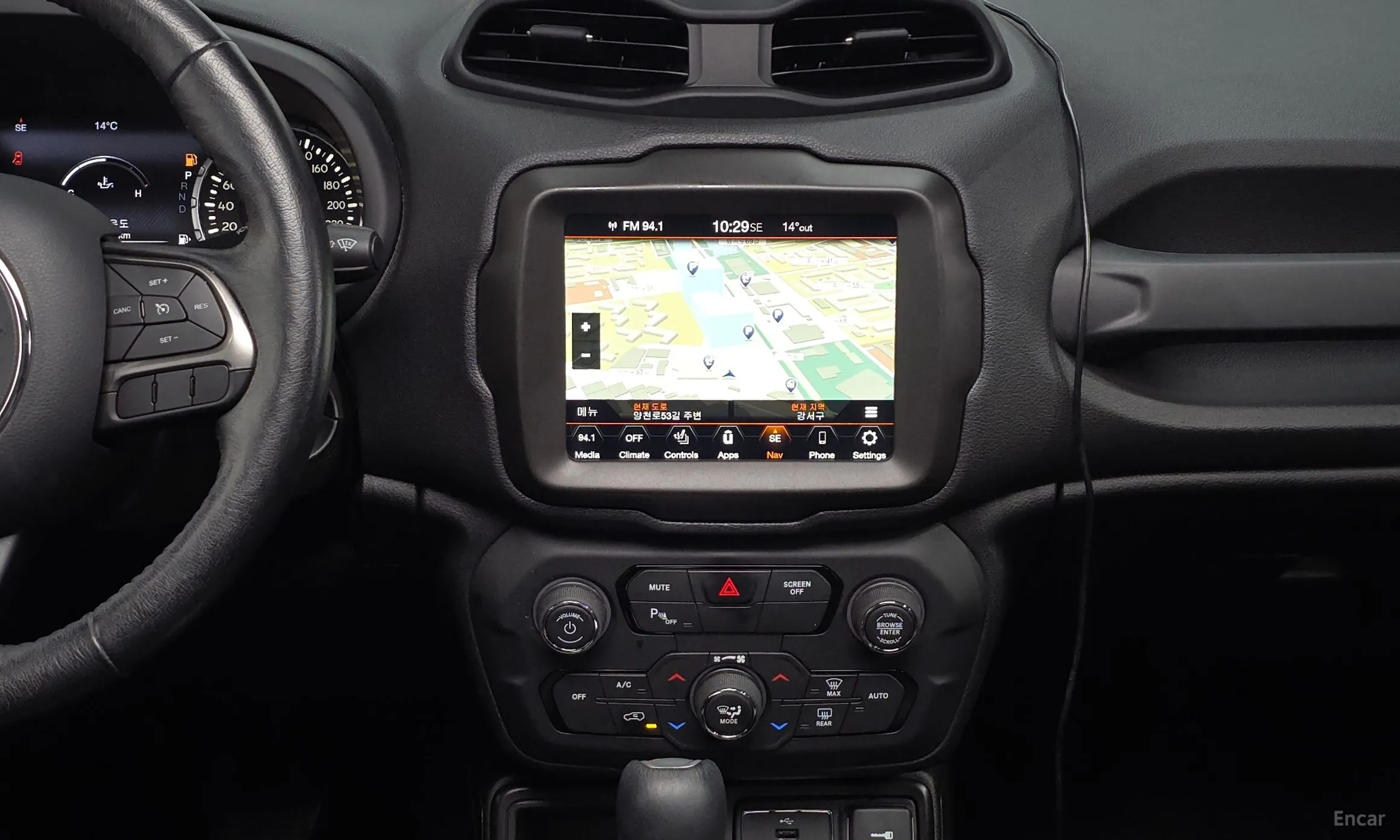 Jeep Renegade превью 14