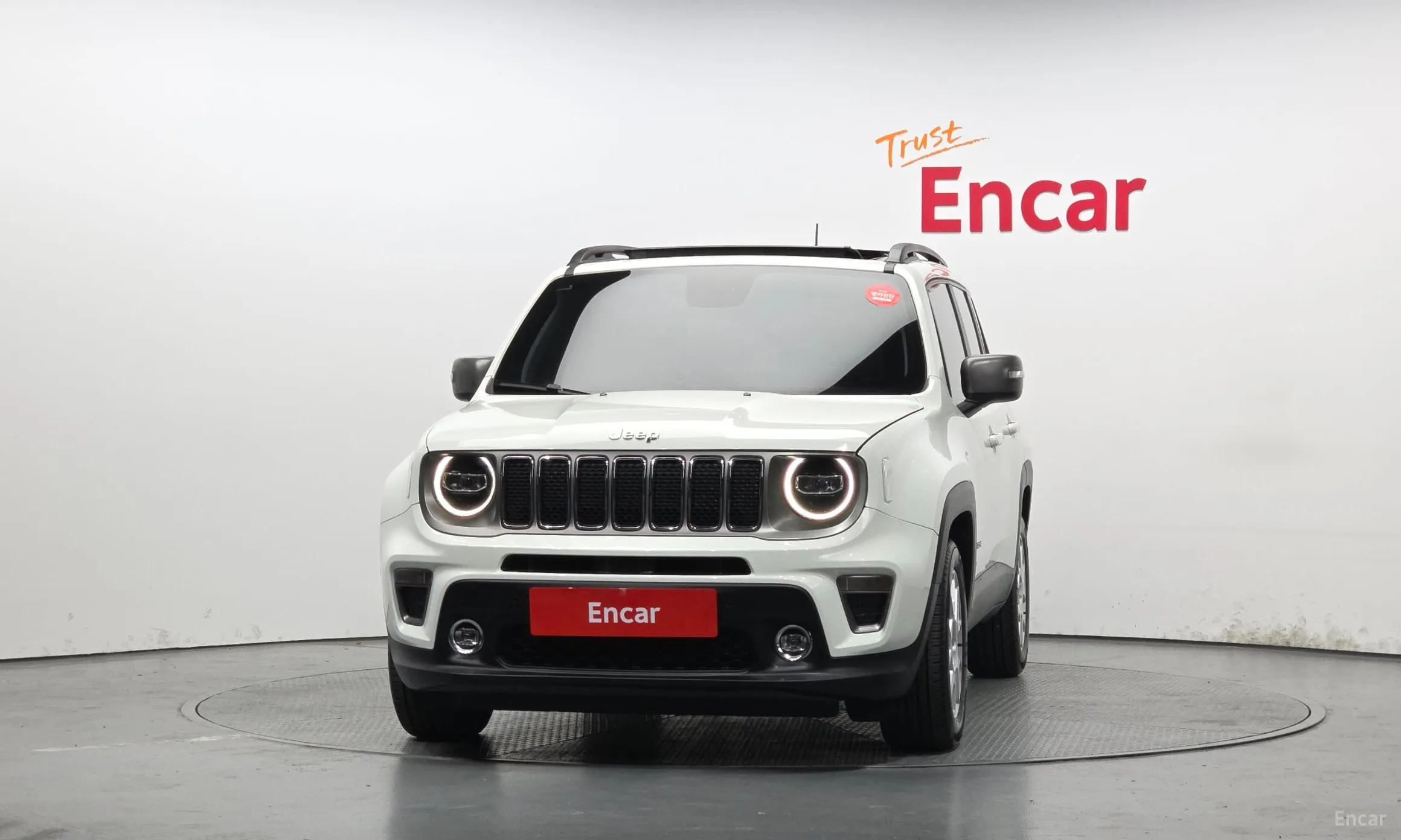 Jeep Renegade превью 3
