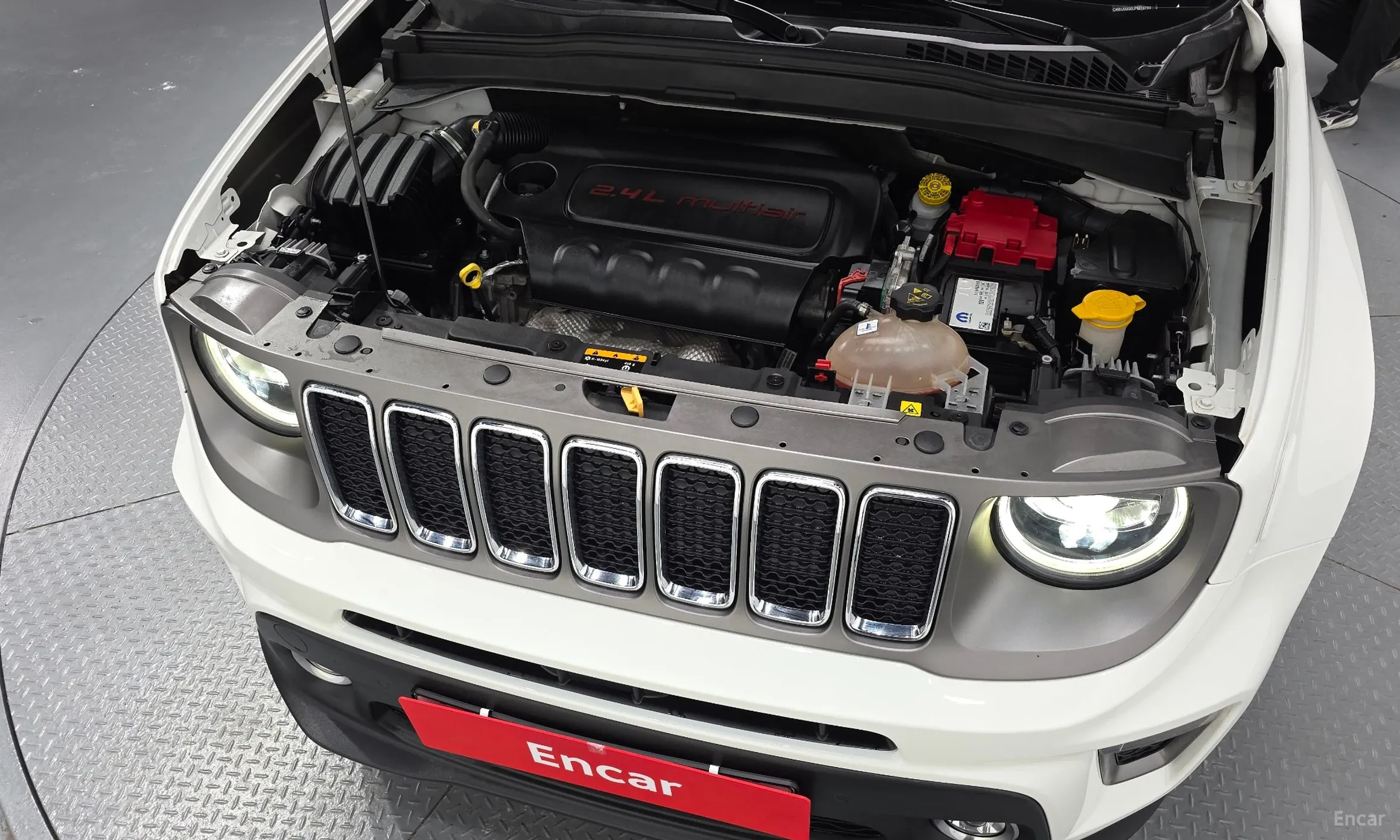 Jeep Renegade превью 6
