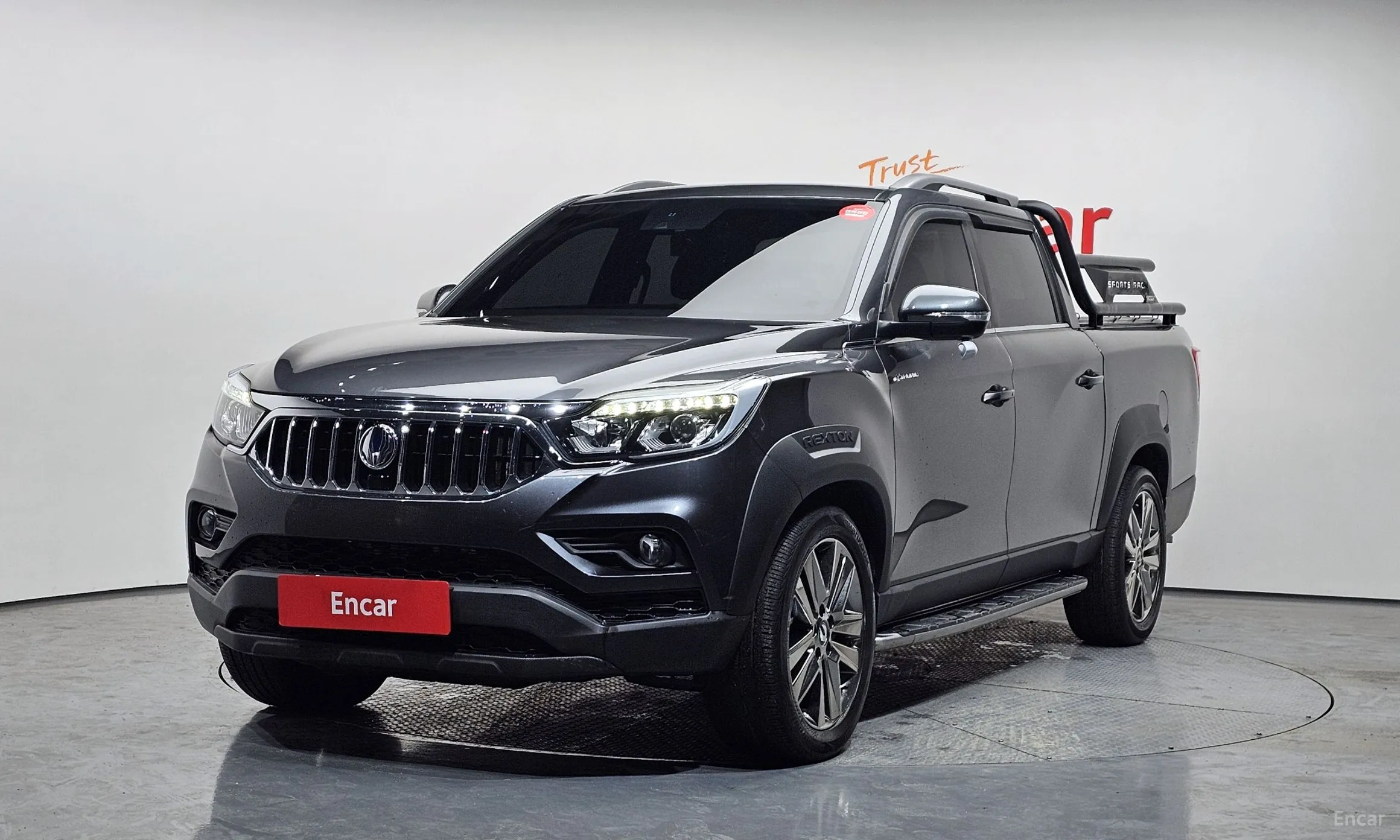 Rexton Sports Khan