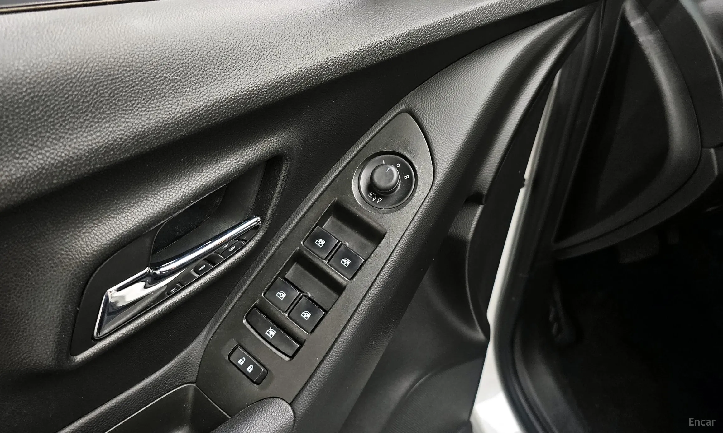 Chevrolet (GM Daewoo) Trax превью 18
