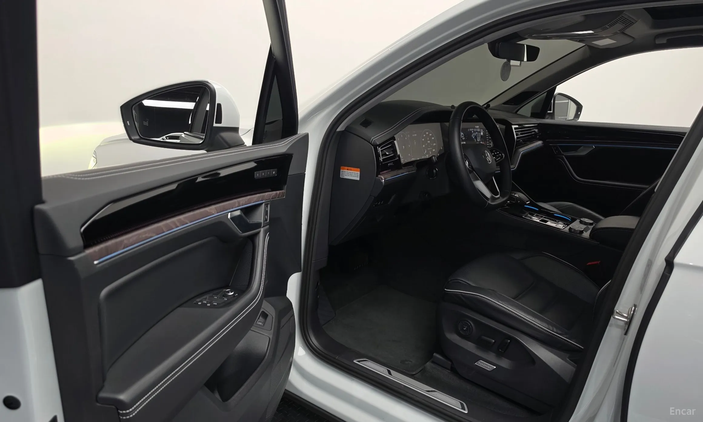 Volkswagen Touareg 3rd Generation превью 10