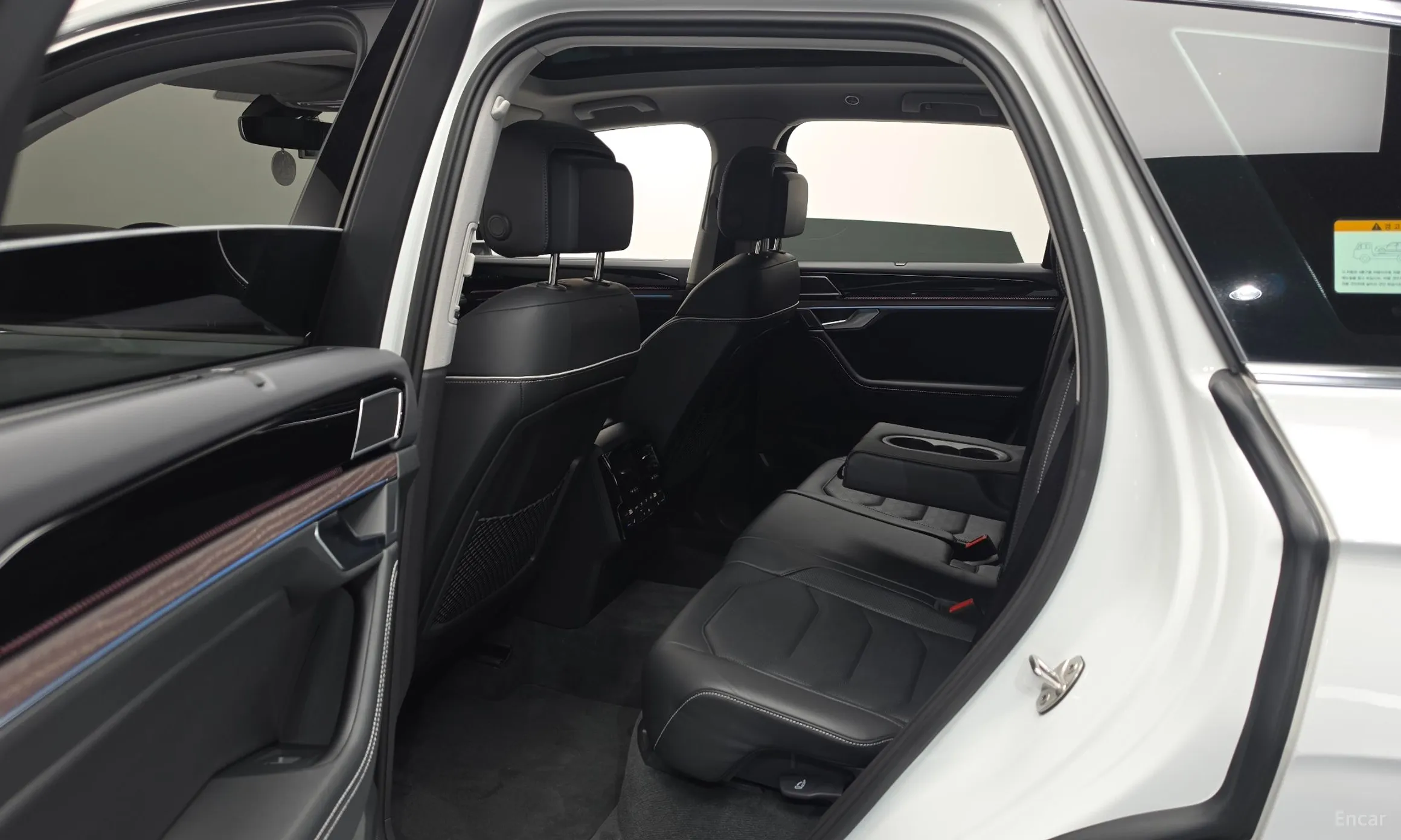 Volkswagen Touareg 3rd Generation превью 11