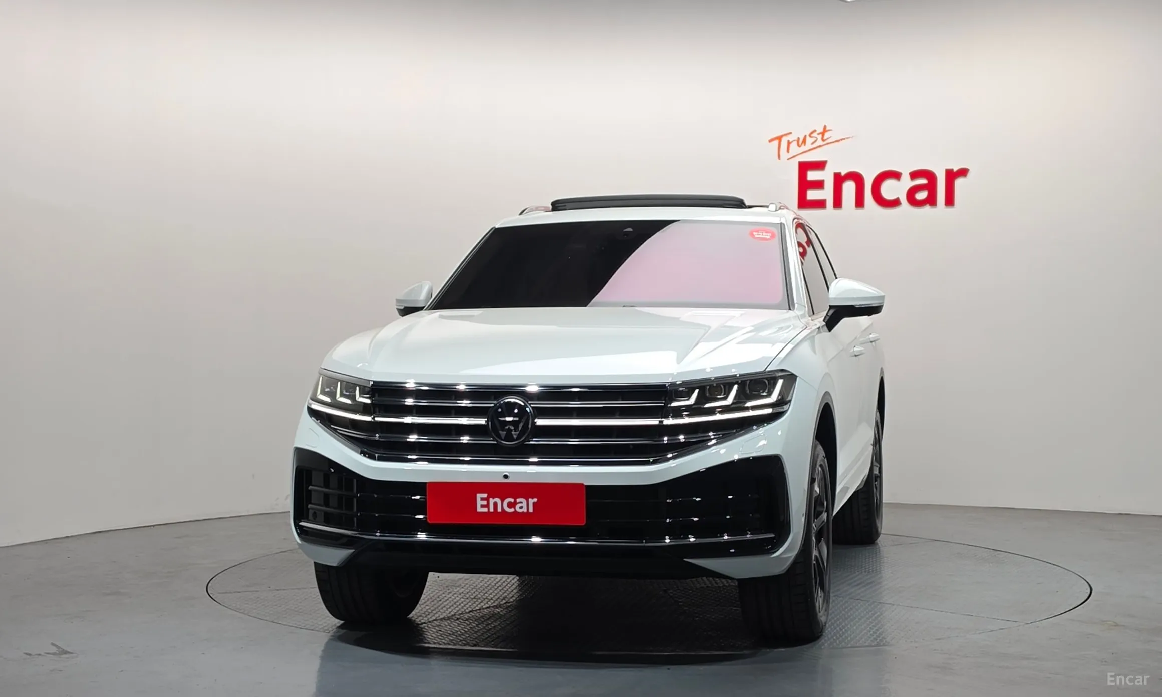 Volkswagen Touareg 3rd Generation превью 3