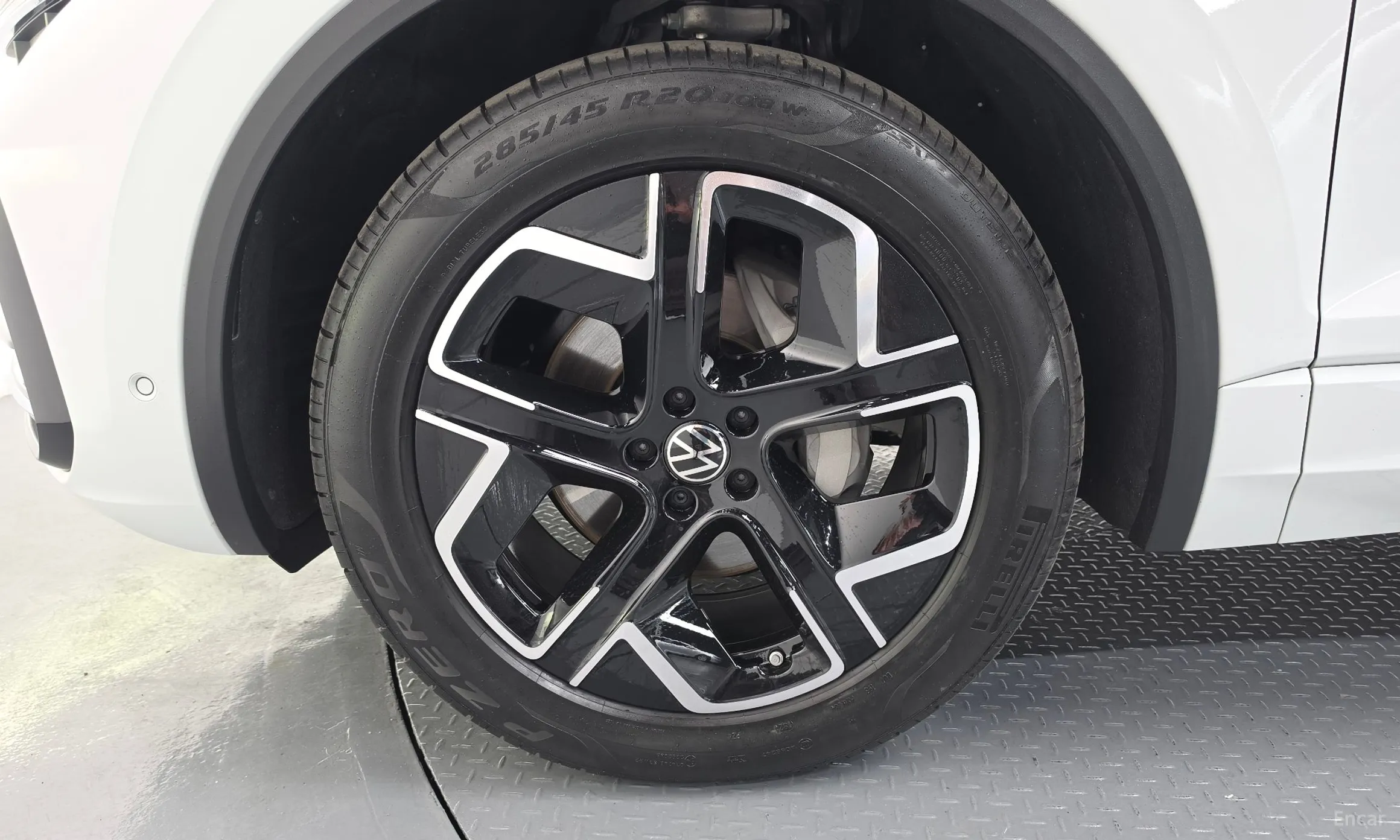 Volkswagen Touareg 3rd Generation превью 5