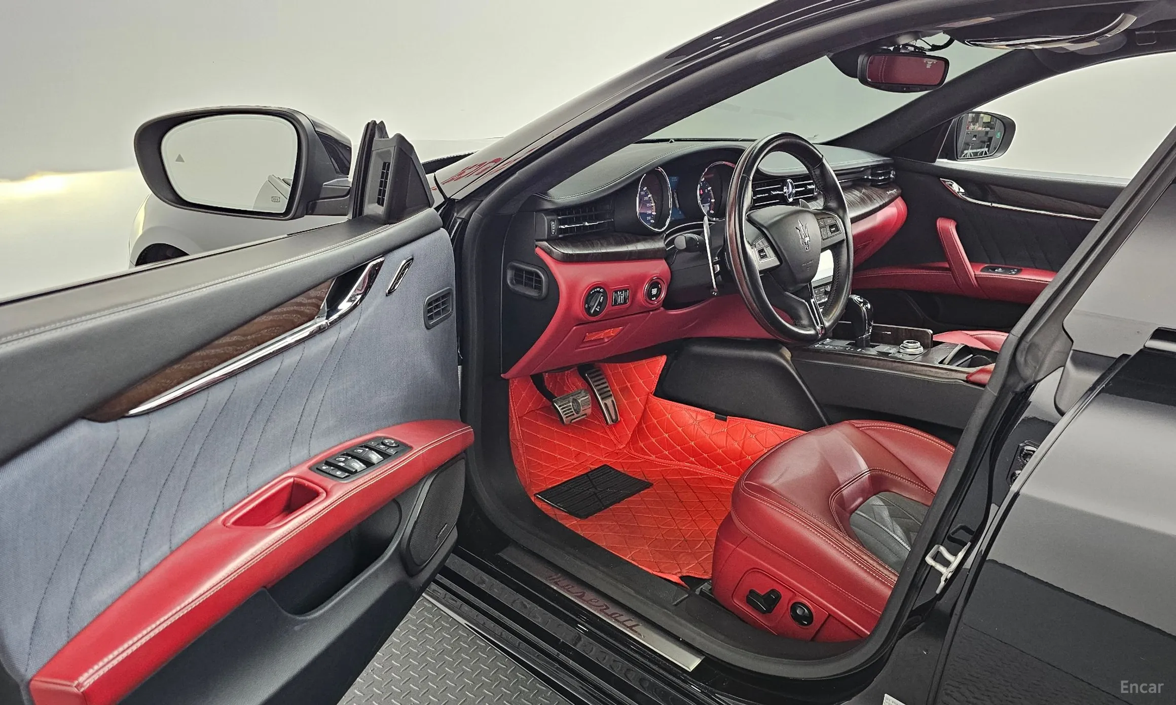 Maserati Quattroporte превью 10
