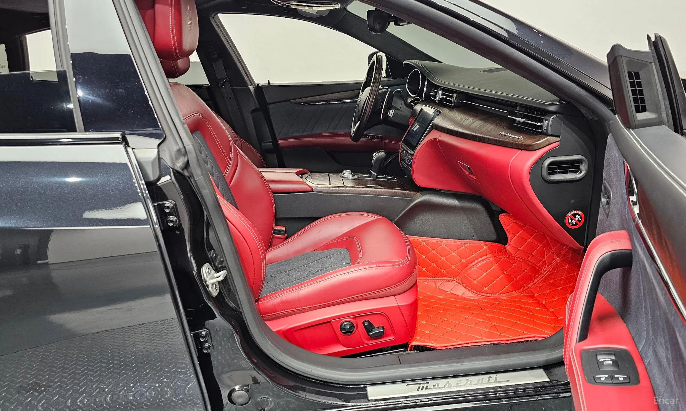 Maserati Quattroporte превью 11