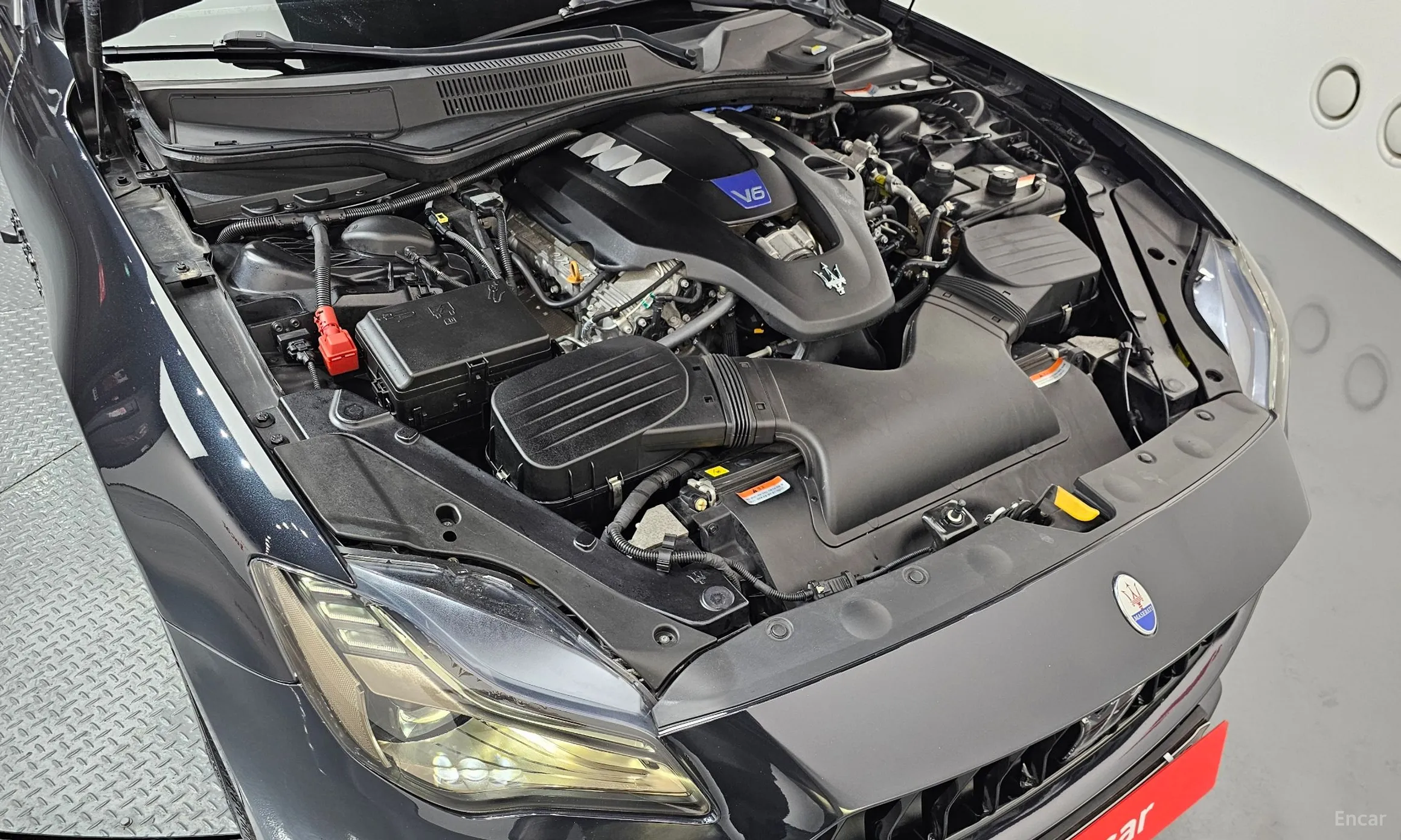 Maserati Quattroporte превью 6