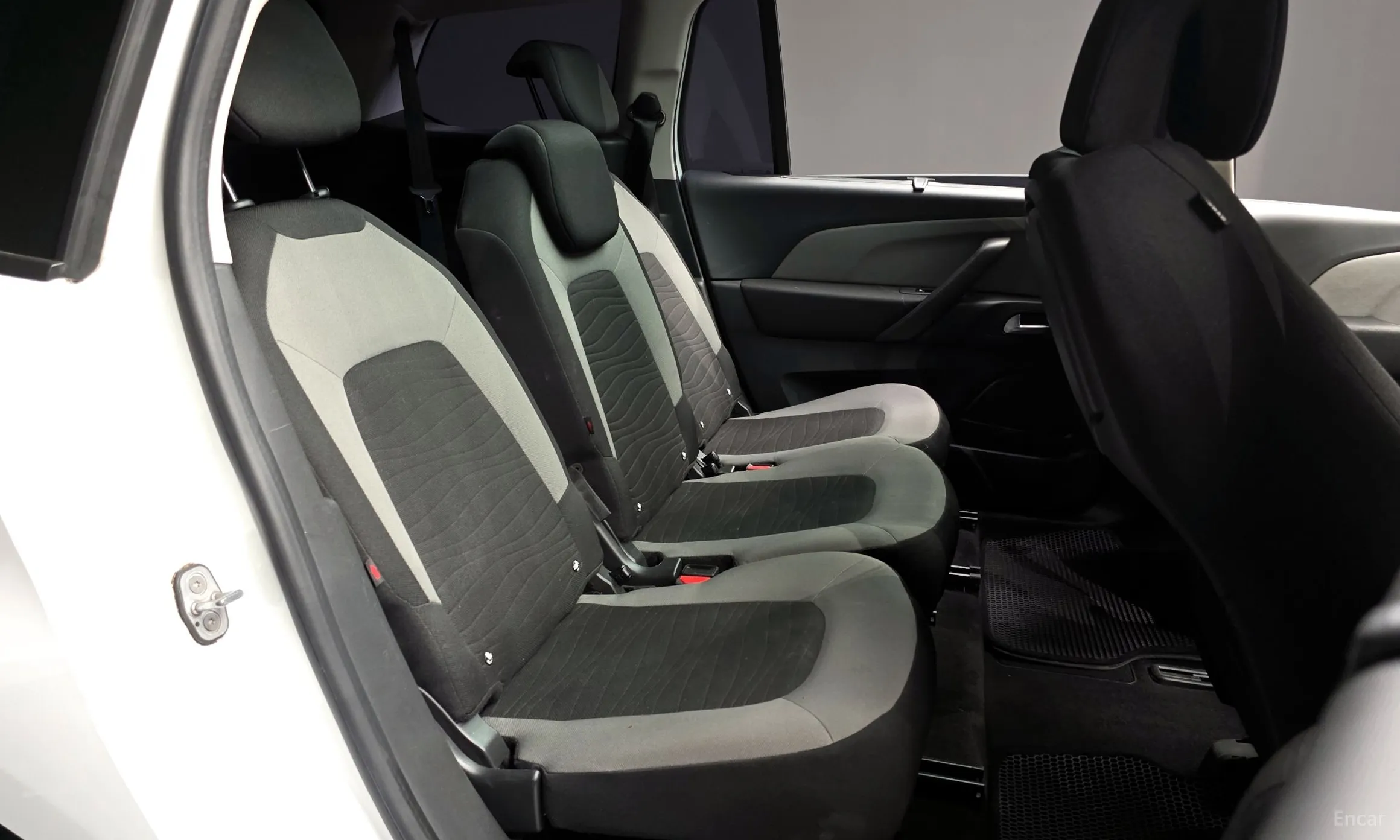 Citroën/DS Grand C4 Picasso превью 12