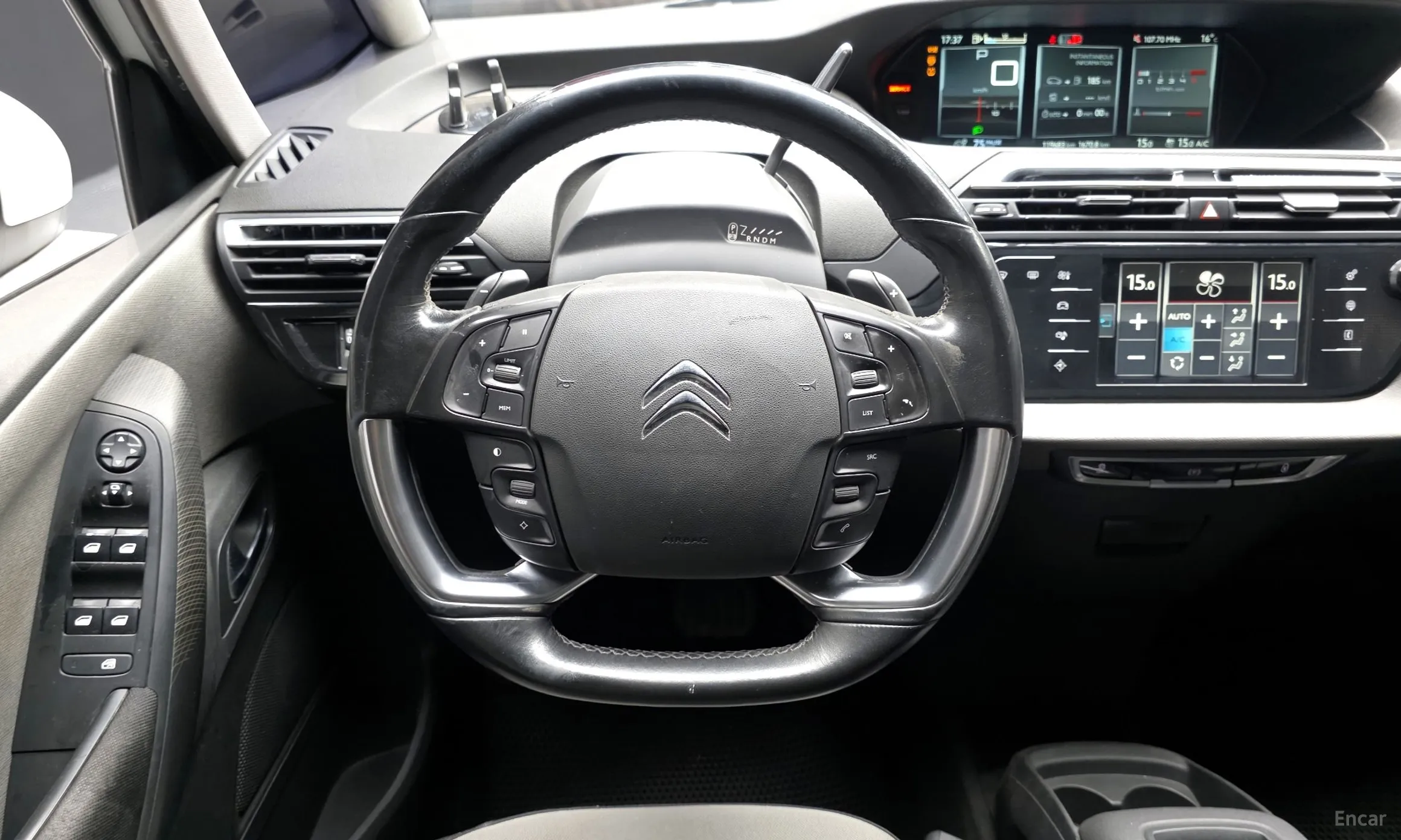 Citroën/DS Grand C4 Picasso превью 13