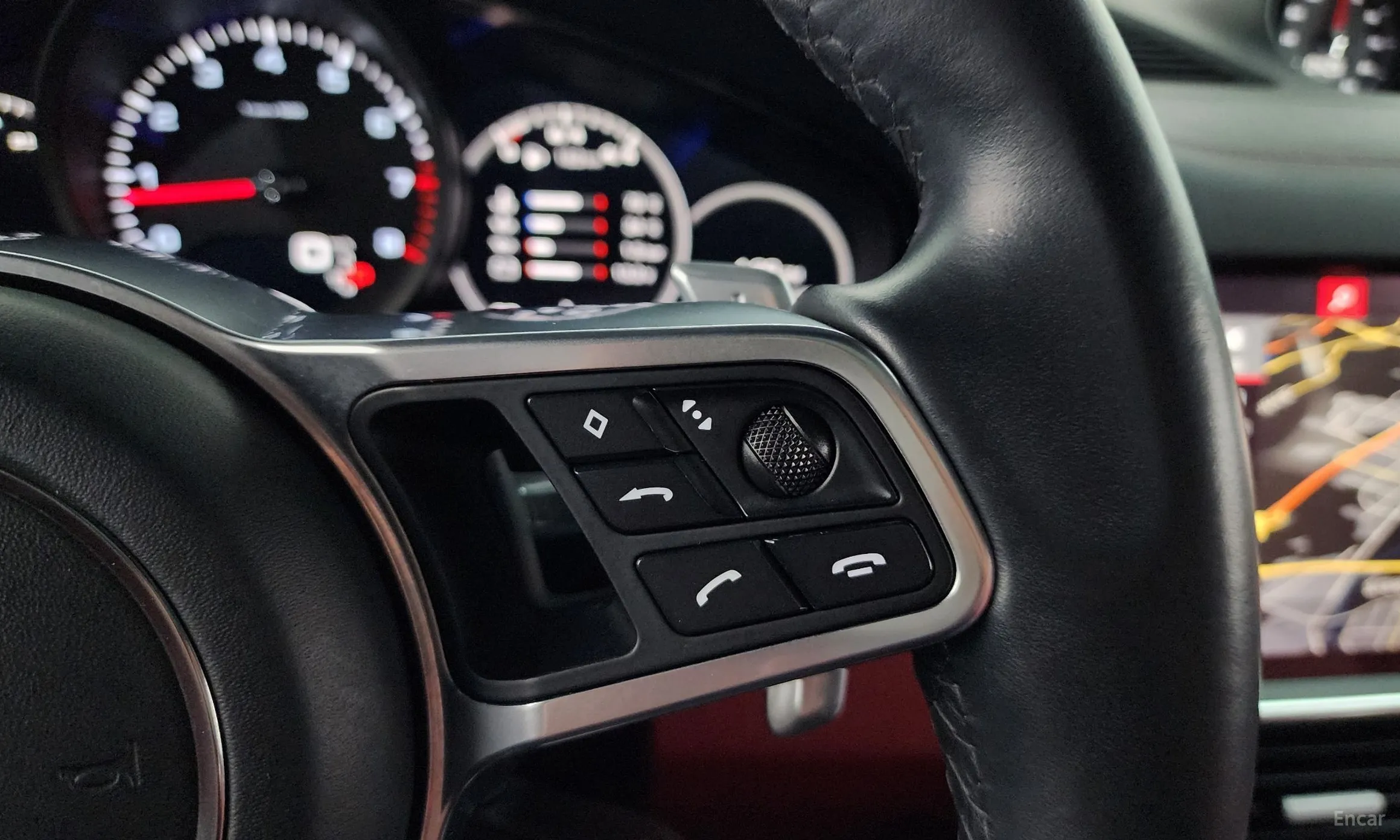 Porsche Cayenne (PO536) превью 18