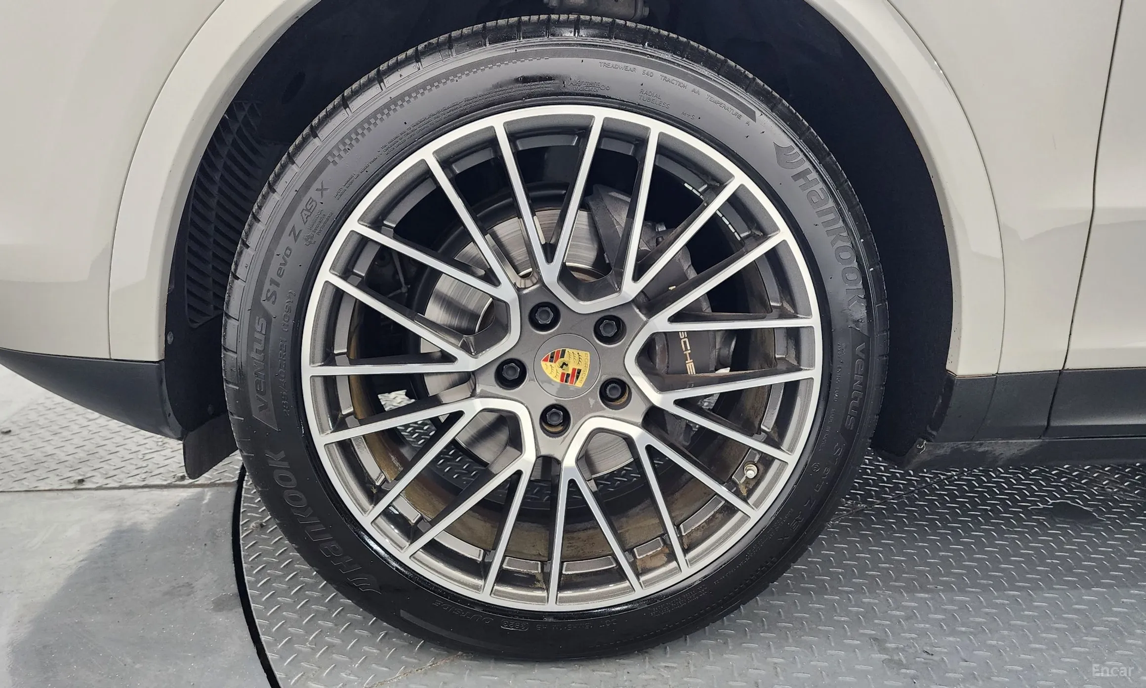Porsche Cayenne (PO536) превью 5