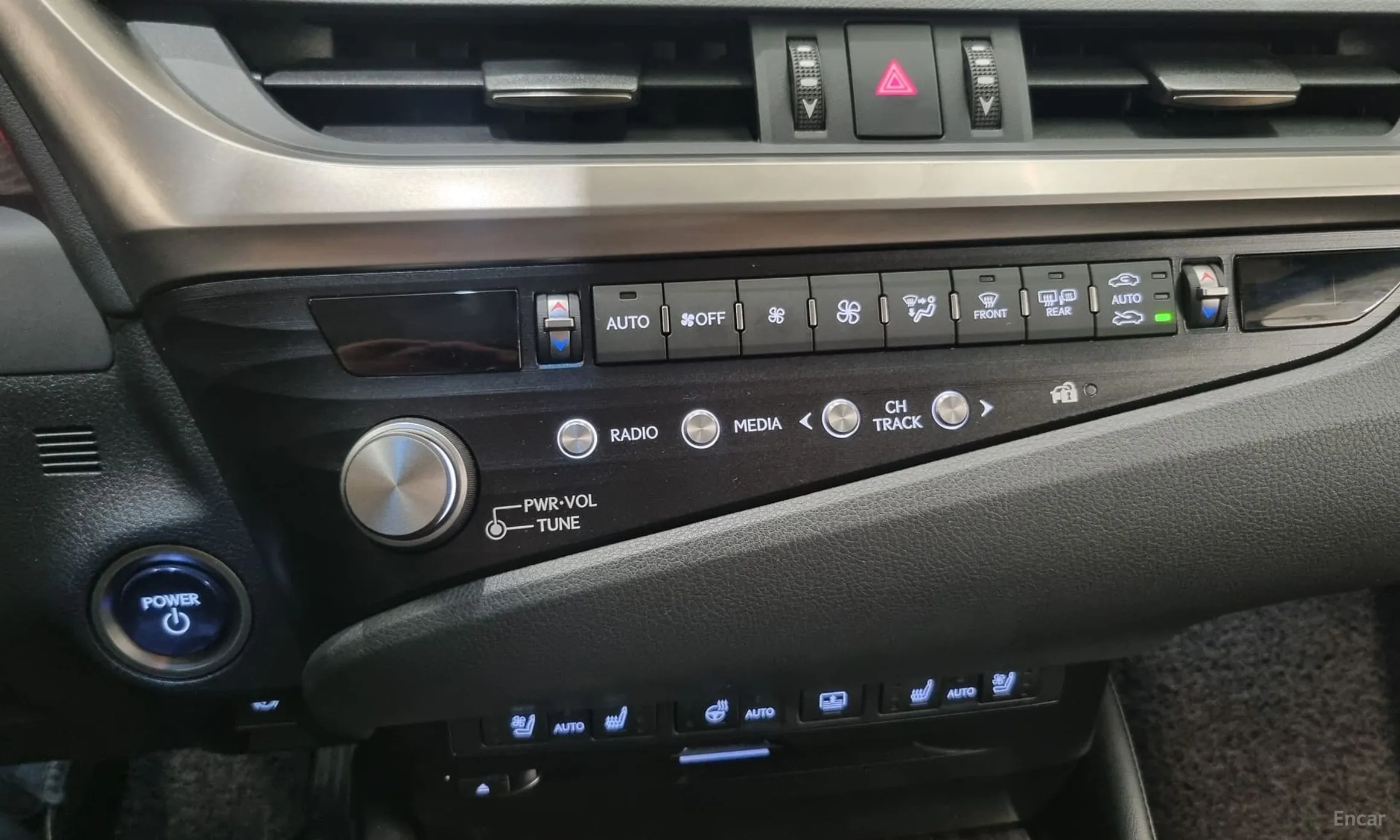 Lexus ES300h 7th Generation превью 14