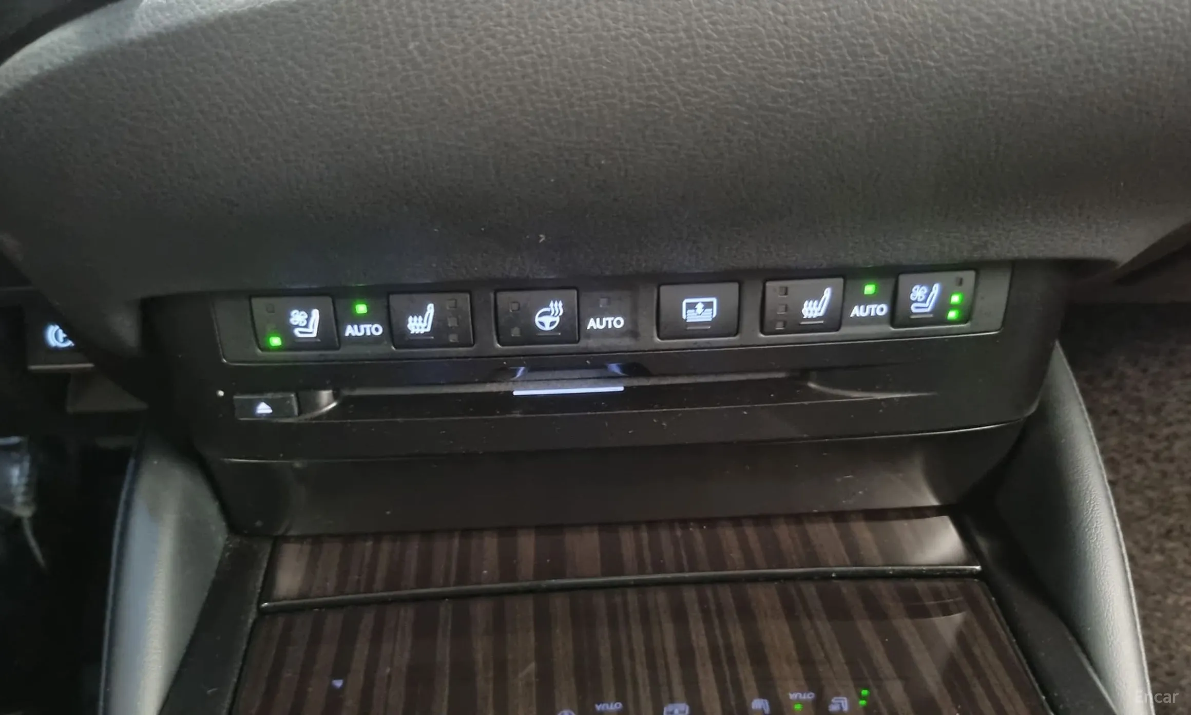 Lexus ES300h 7th Generation превью 15