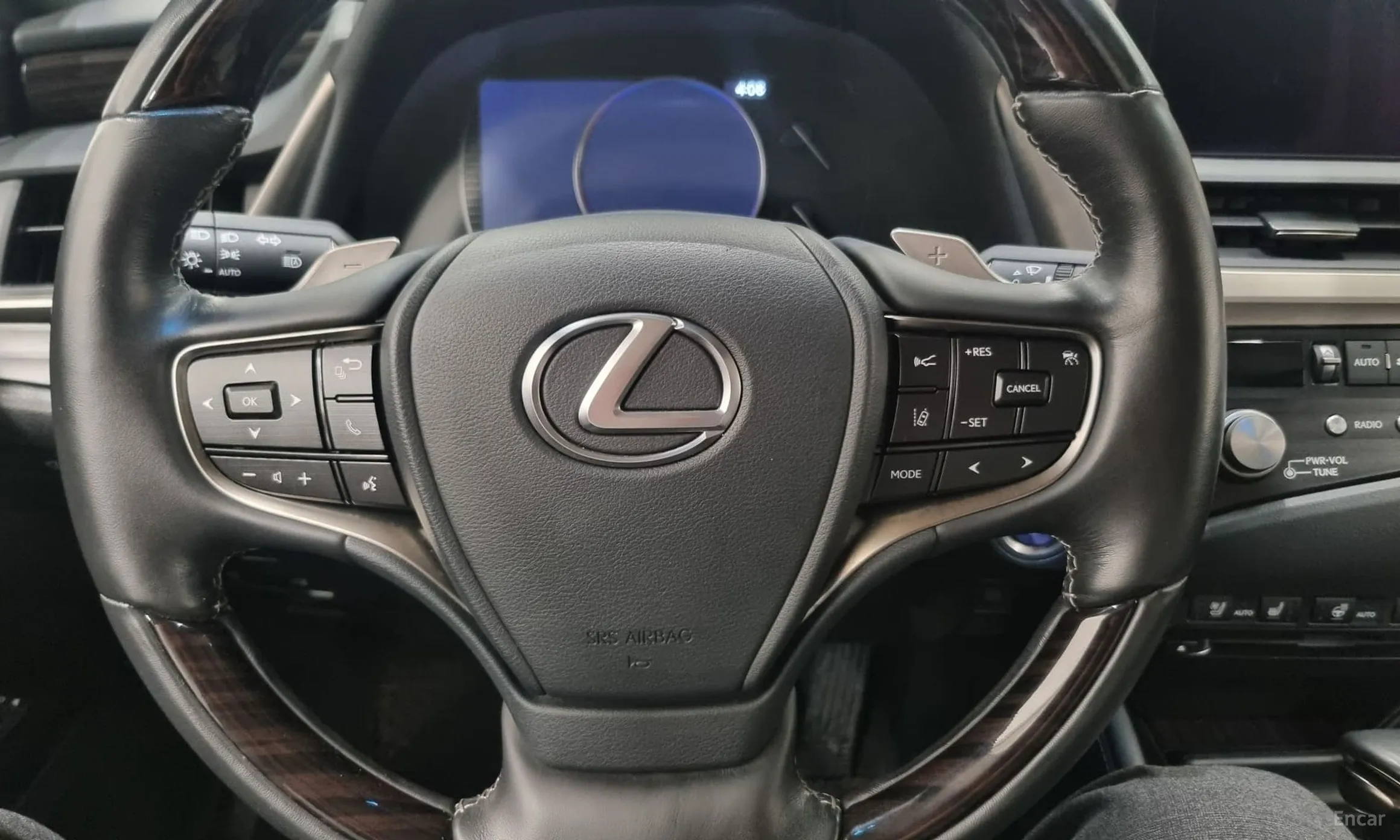 Lexus ES300h 7th Generation превью 16