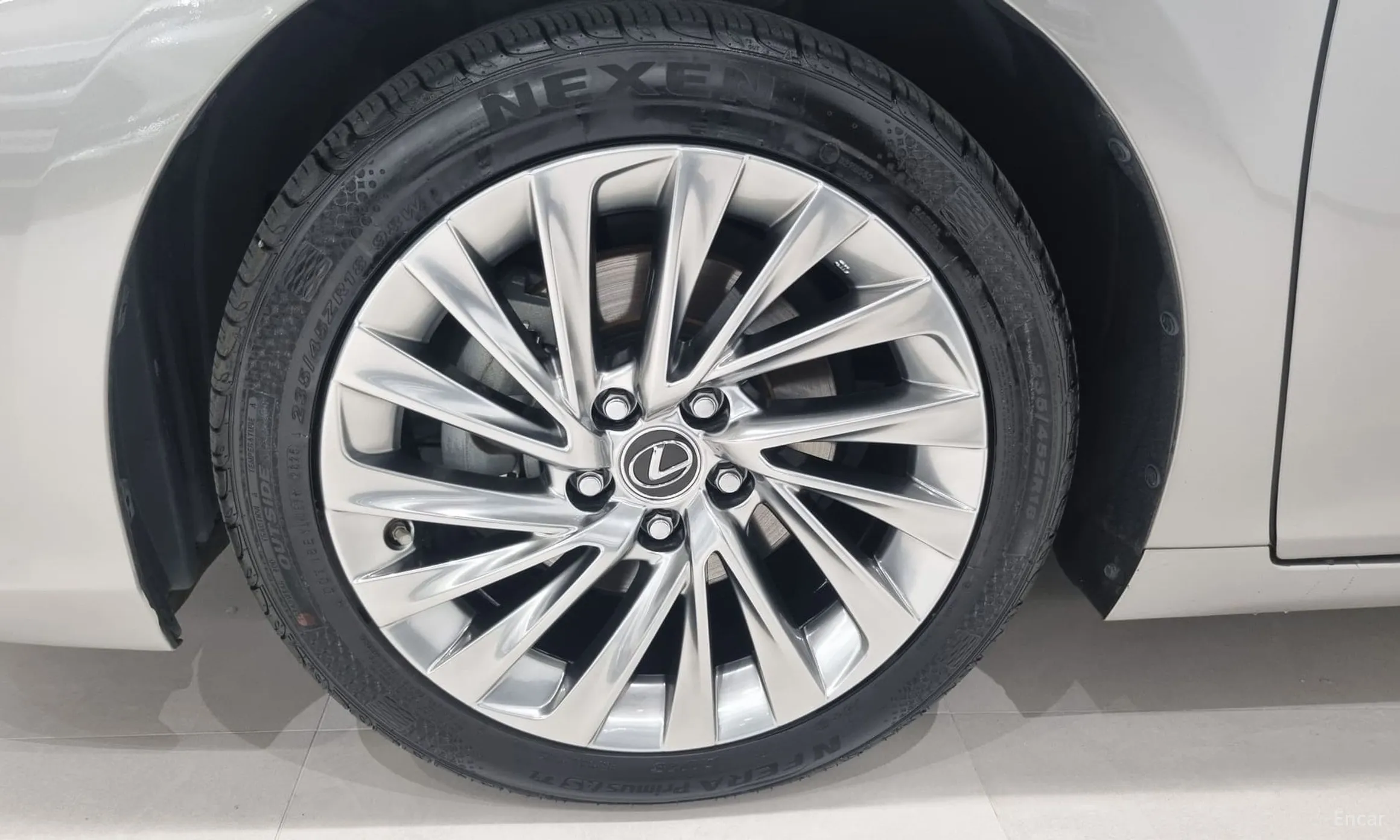 Lexus ES300h 7th Generation превью 5