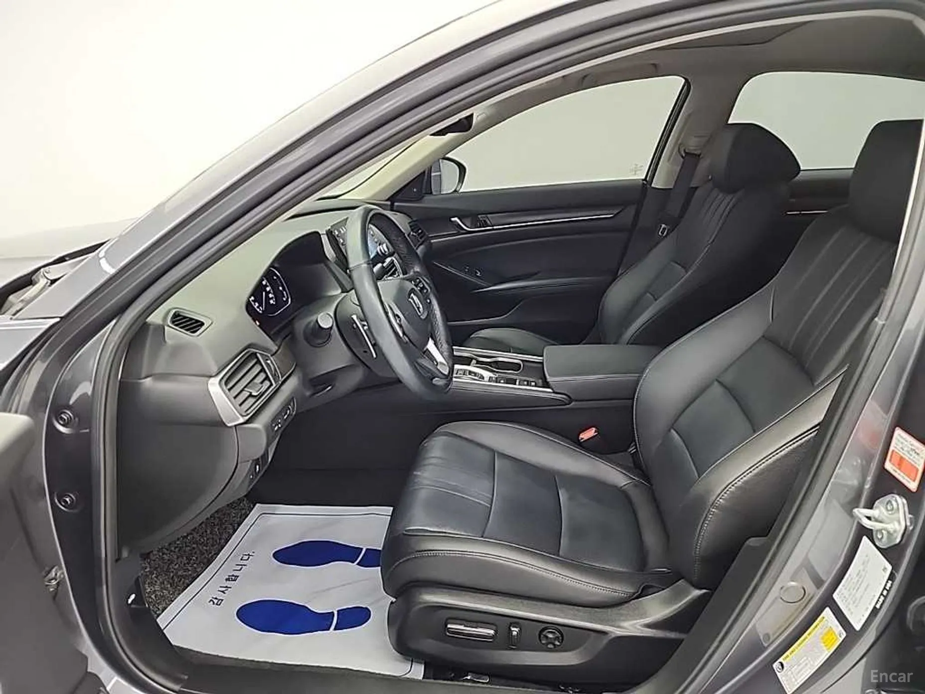 Honda Accord 10th Generation превью 11