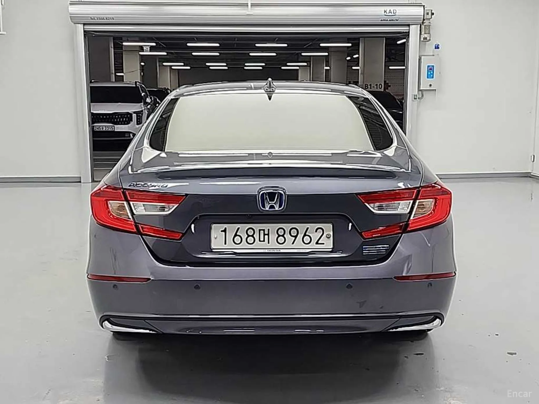 Honda Accord 10th Generation превью 3