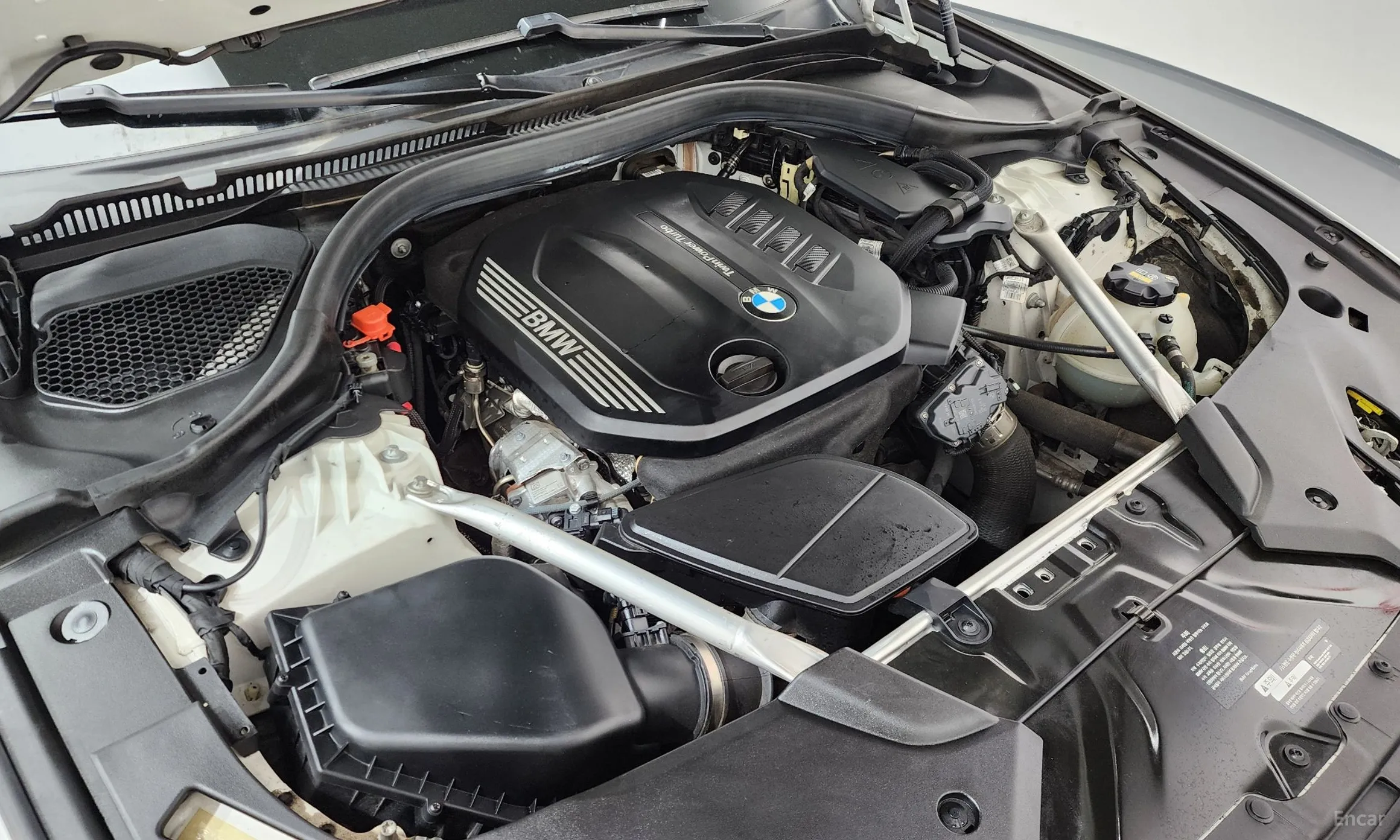BMW 5 Series (G30) превью 6