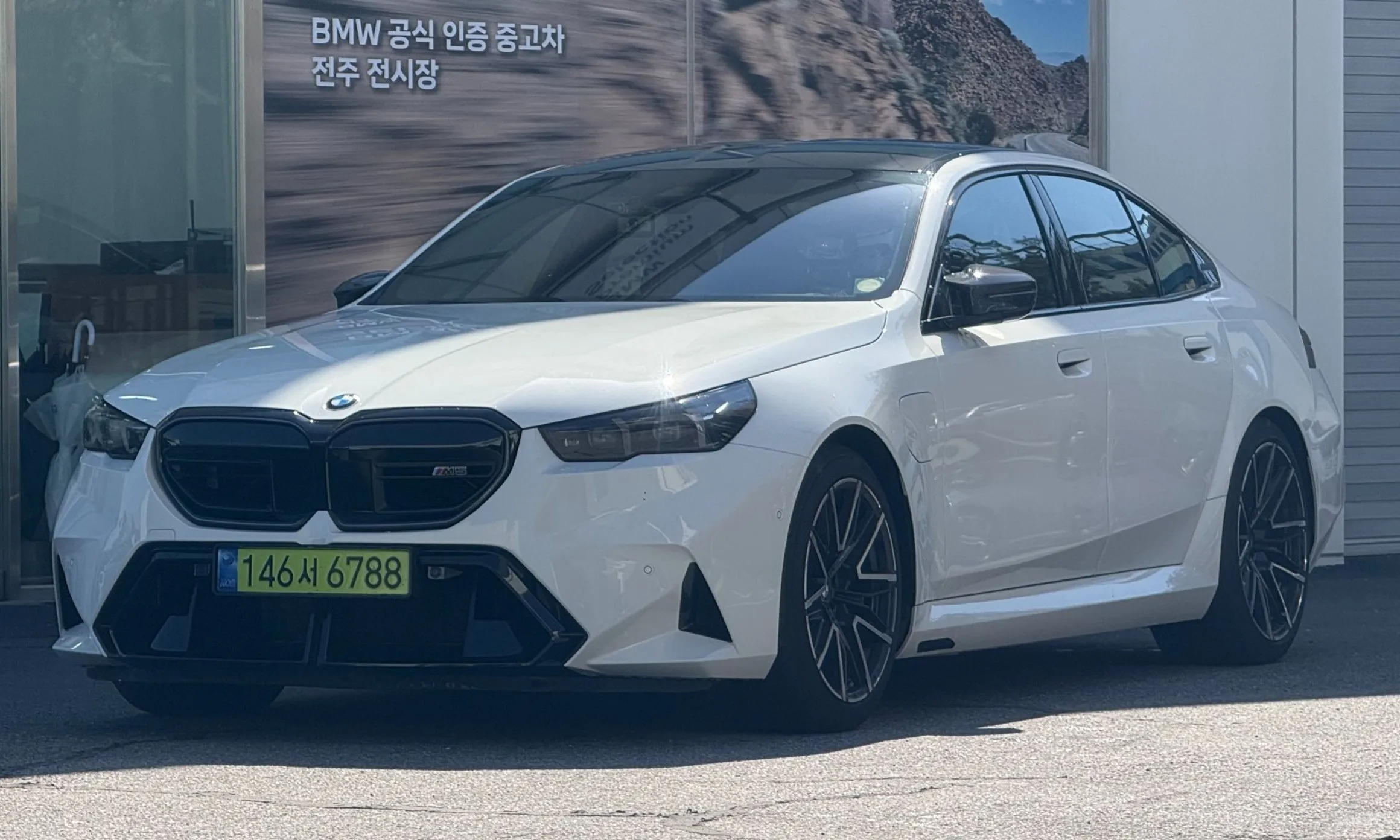 BMW M5 (G90)