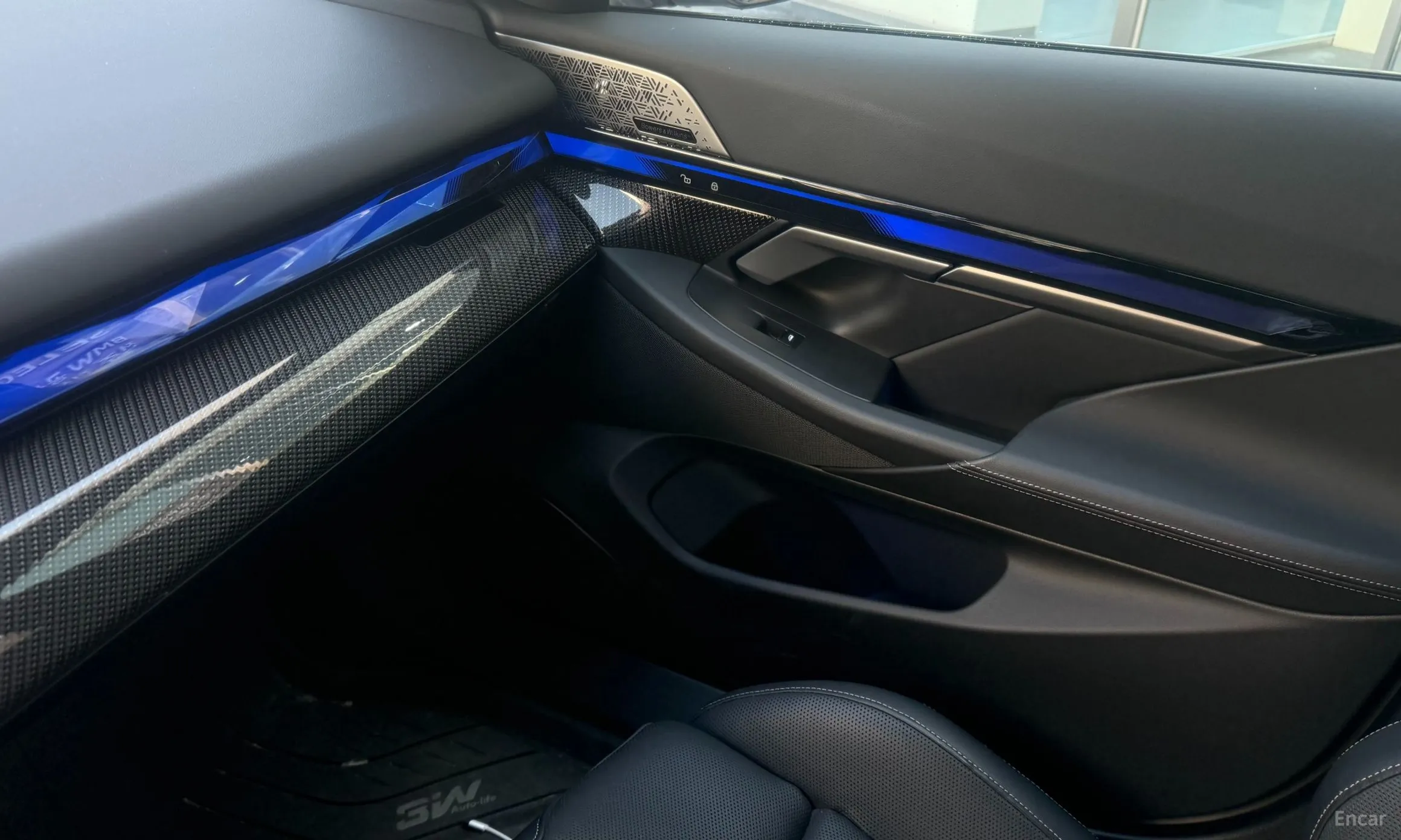 BMW M5 (G90) превью 16