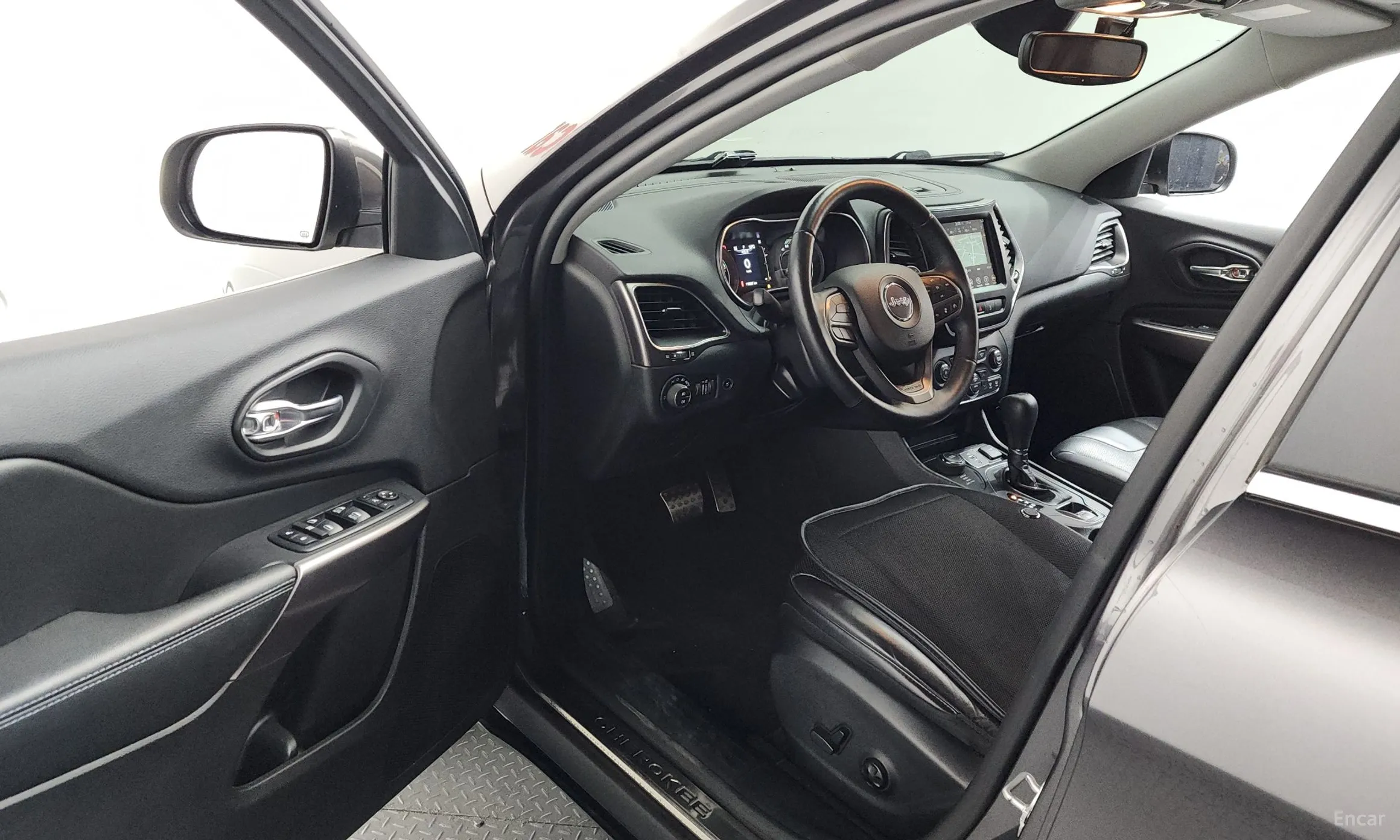 Jeep Cherokee (KL) превью 10