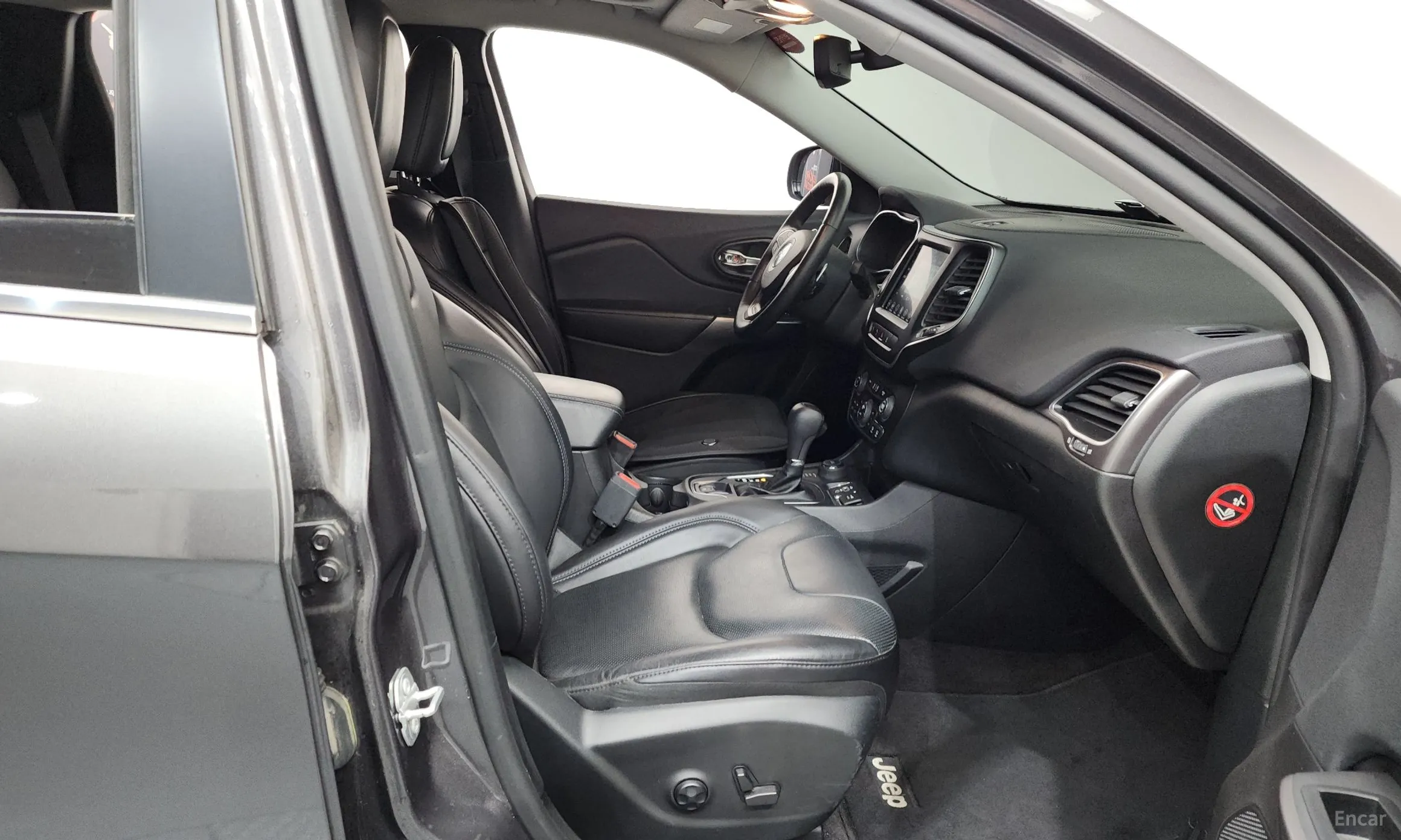 Jeep Cherokee (KL) превью 11