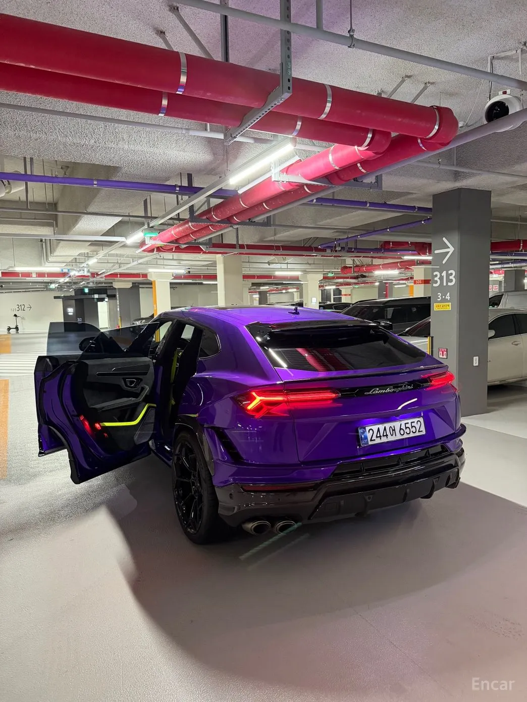 Lamborghini Urus превью 16