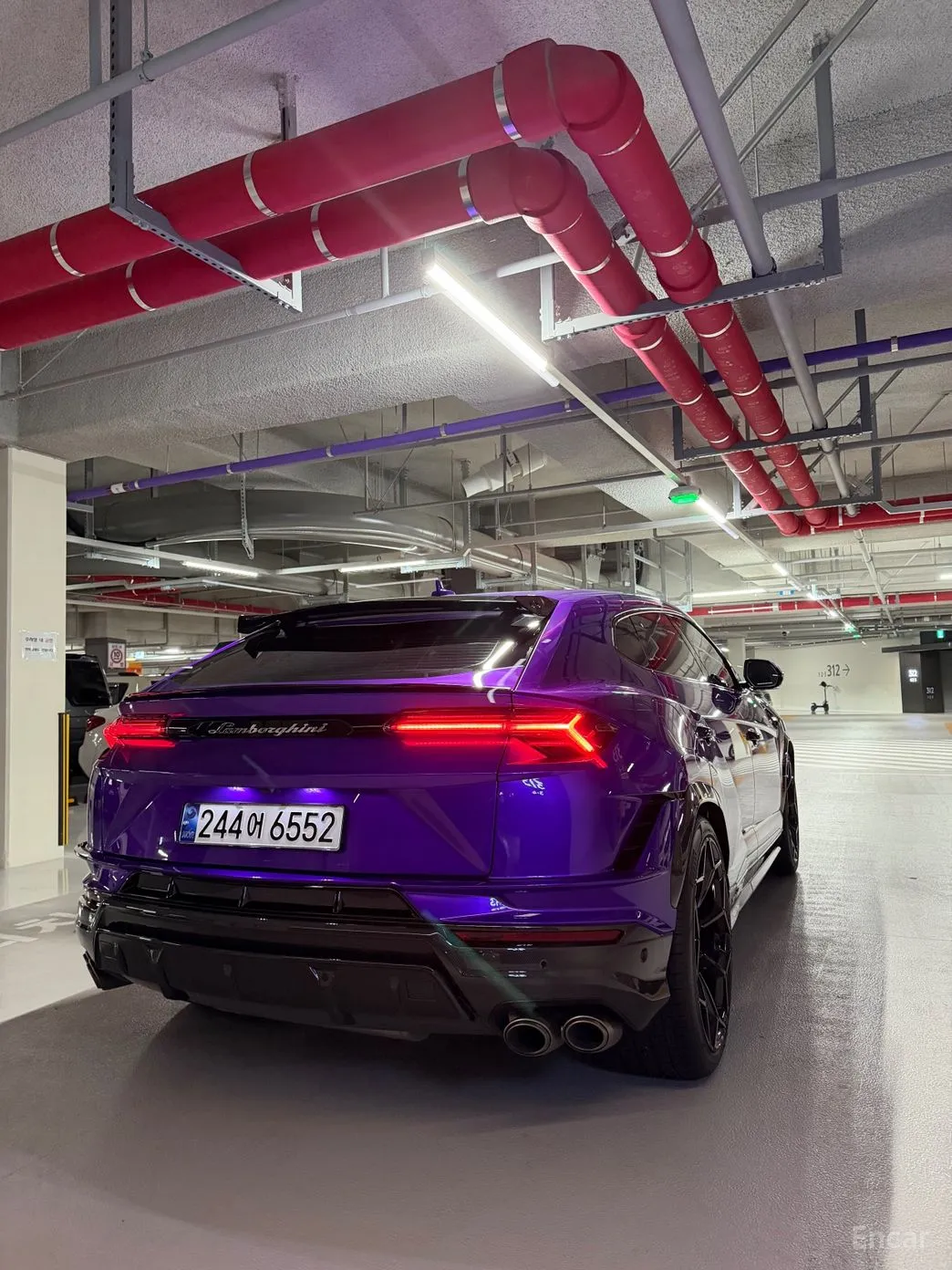 Lamborghini Urus превью 17