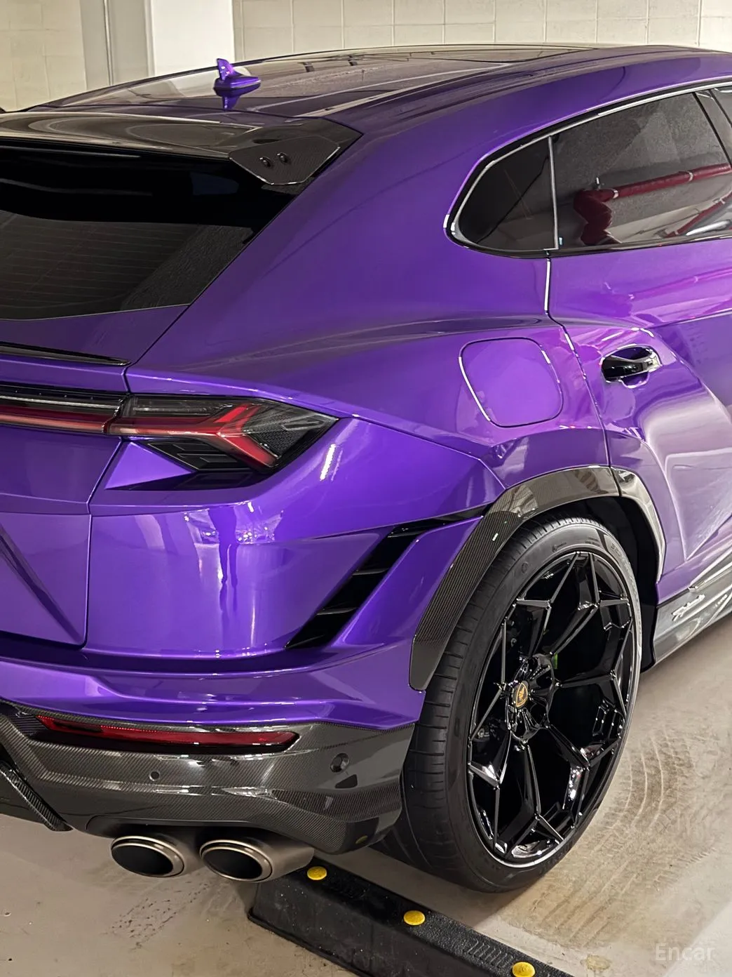 Lamborghini Urus превью 8