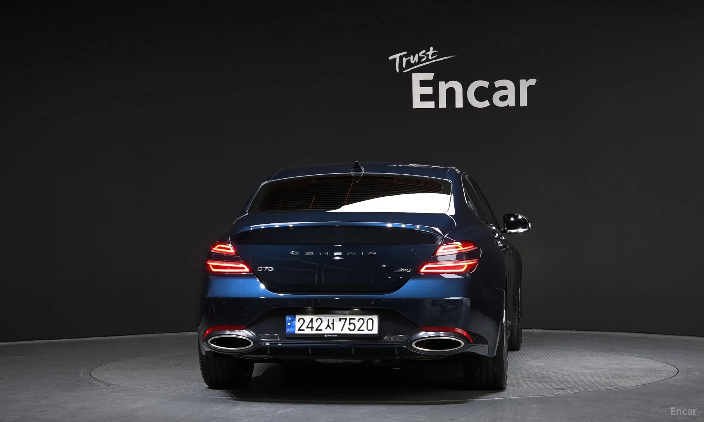 Genesis G70 превью 4