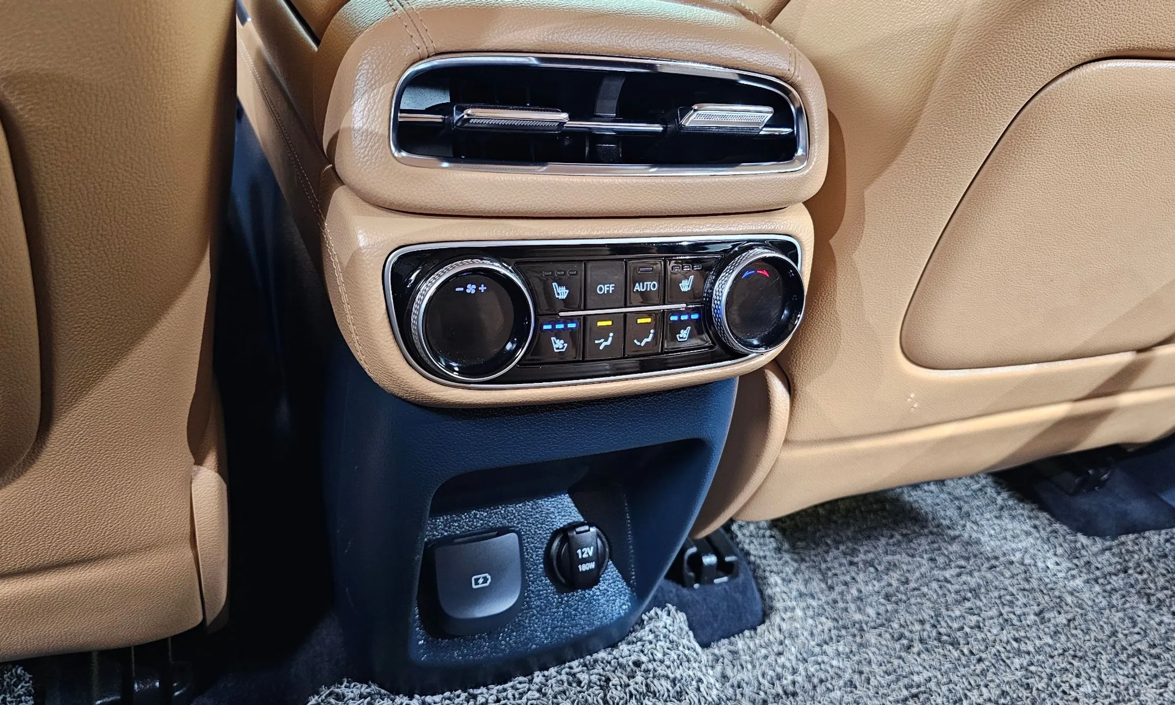 Genesis GV80 превью 16