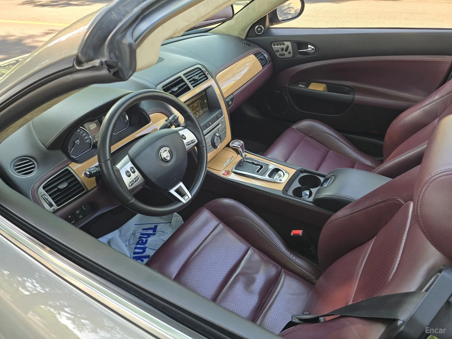 Jaguar XKR превью 18