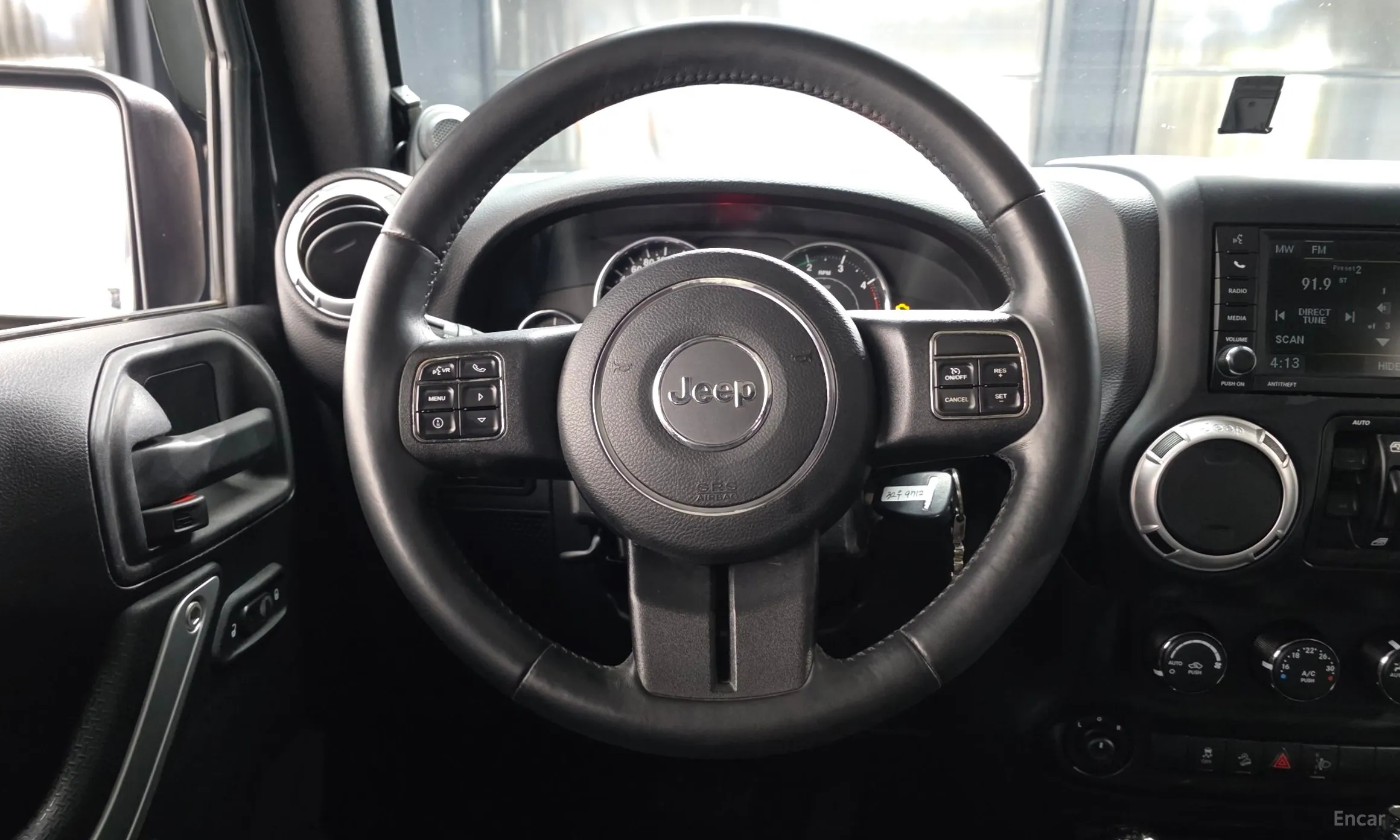 Jeep Wrangler (JK) превью 13