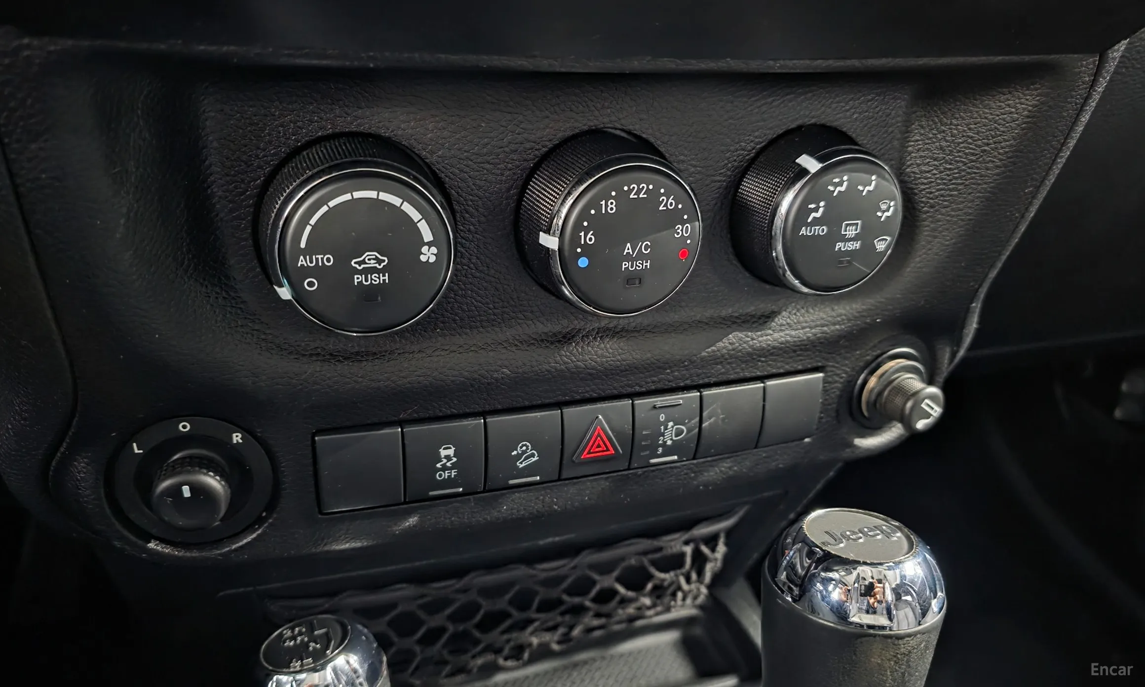 Jeep Wrangler (JK) превью 18