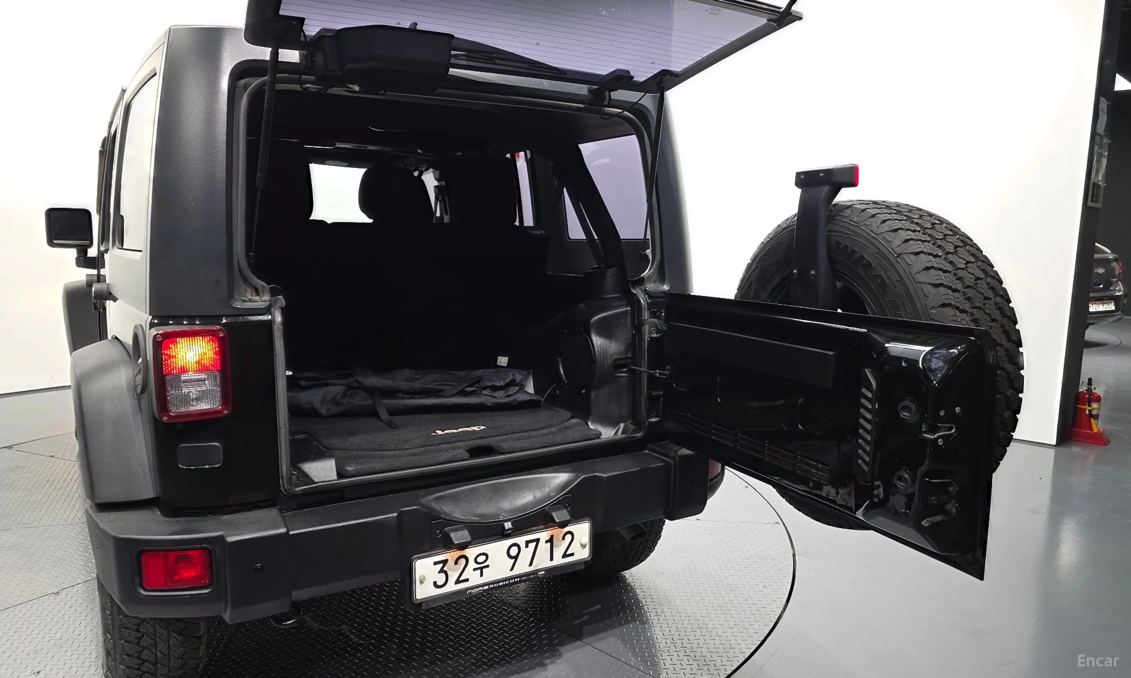 Jeep Wrangler (JK) превью 20