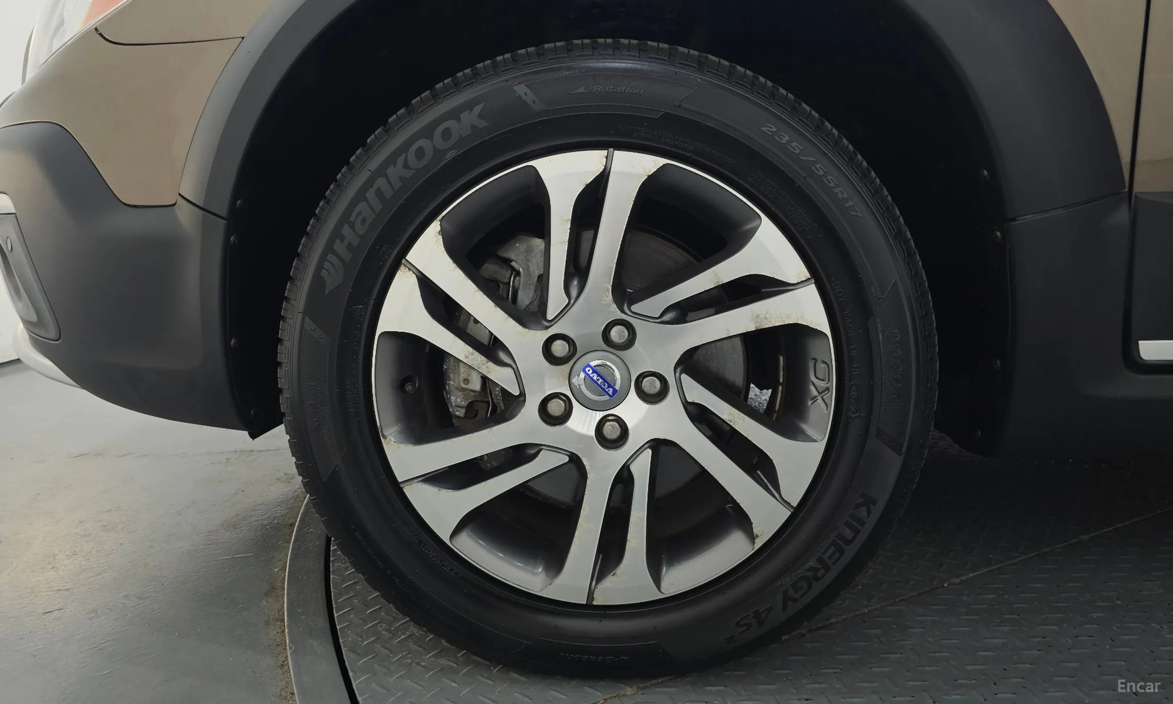 Volvo XC70 превью 5