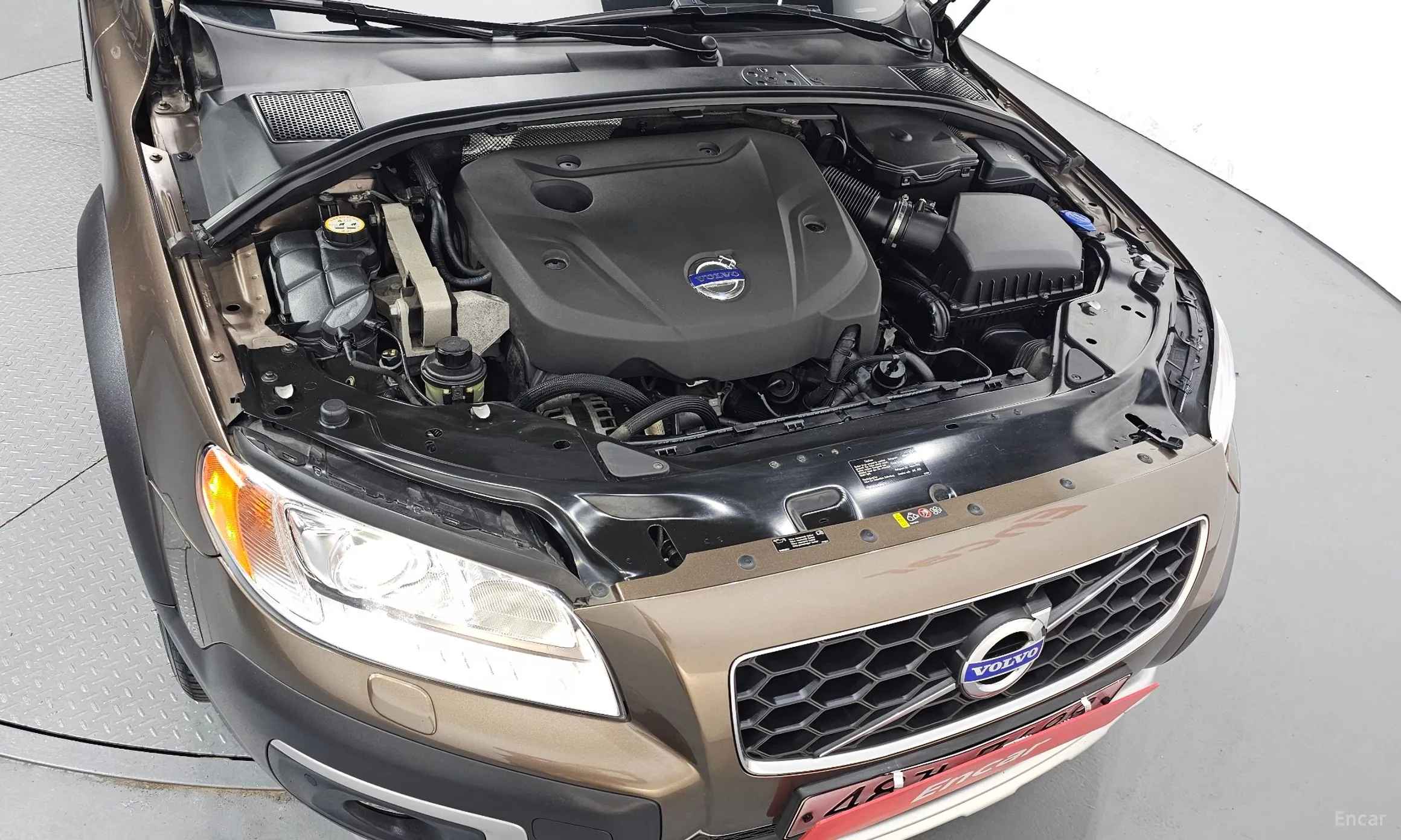 Volvo XC70 превью 6