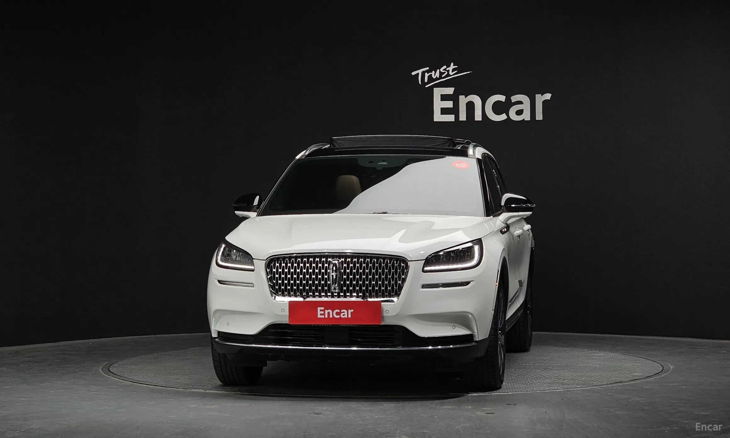 Lincoln Corsair превью 3