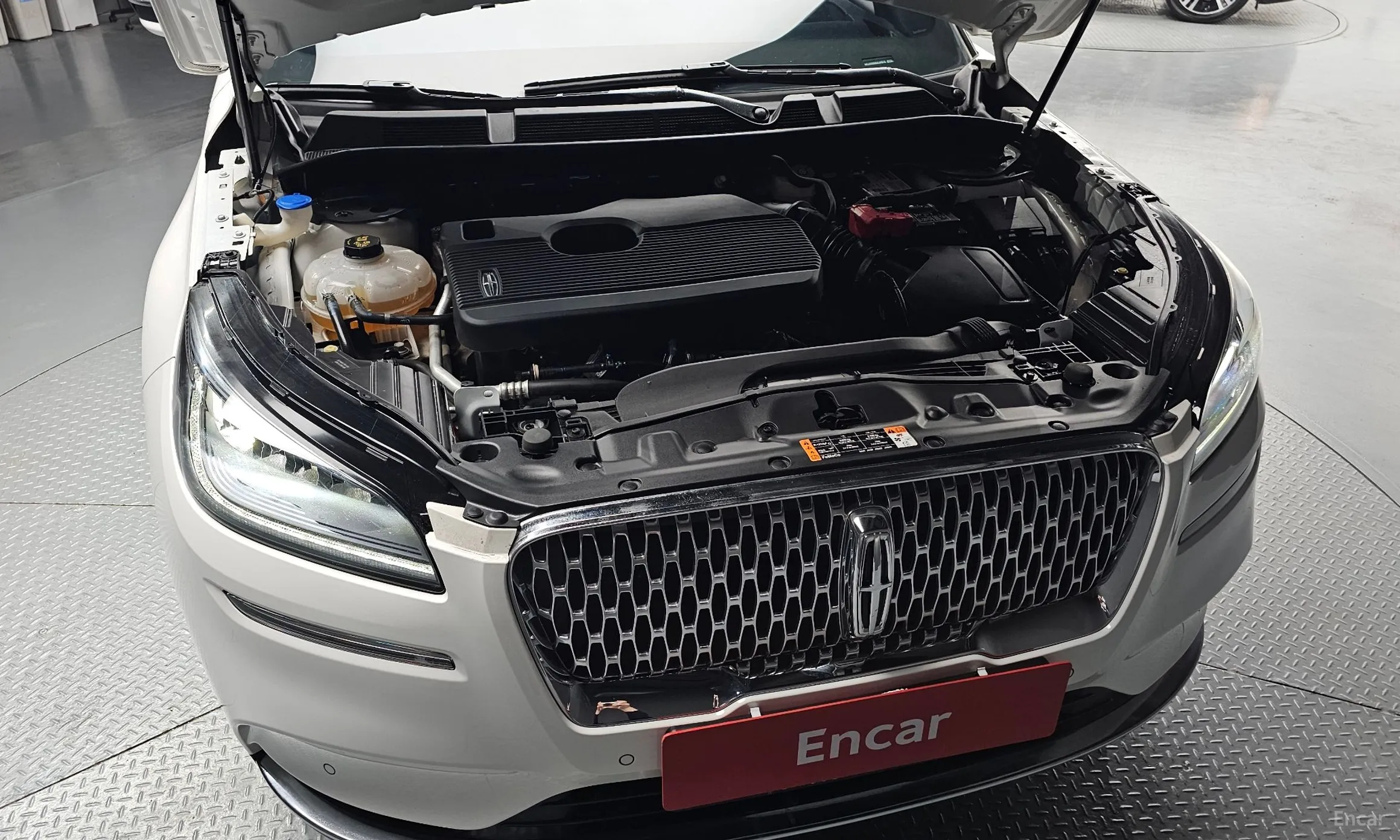 Lincoln Corsair превью 6