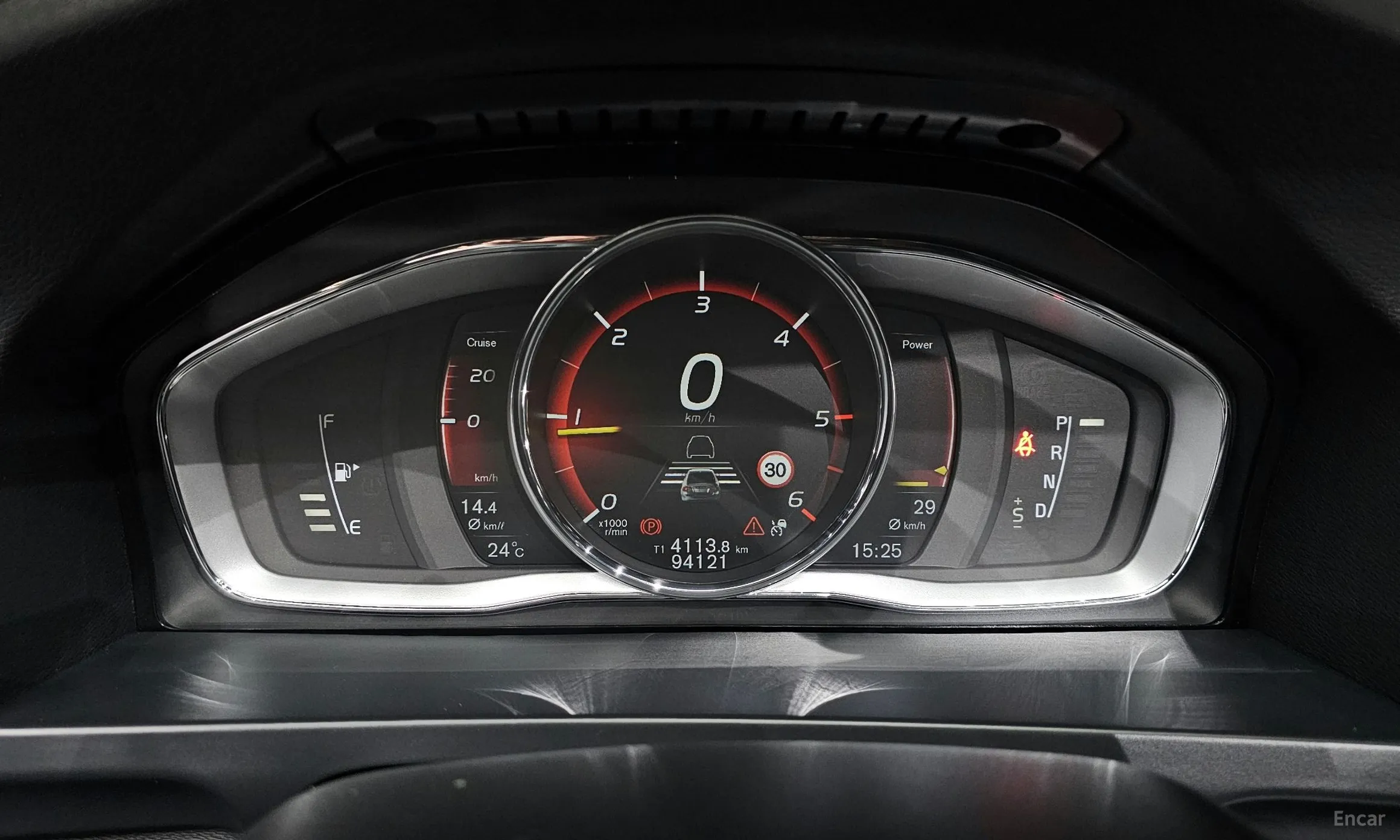 Volvo S60 превью 8