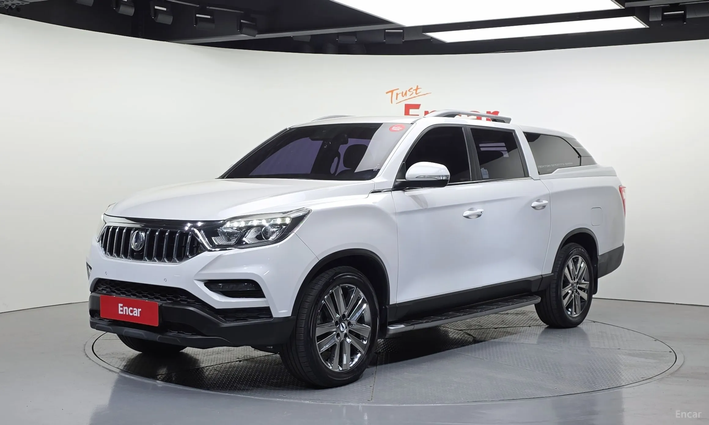 Rexton Sports Khan