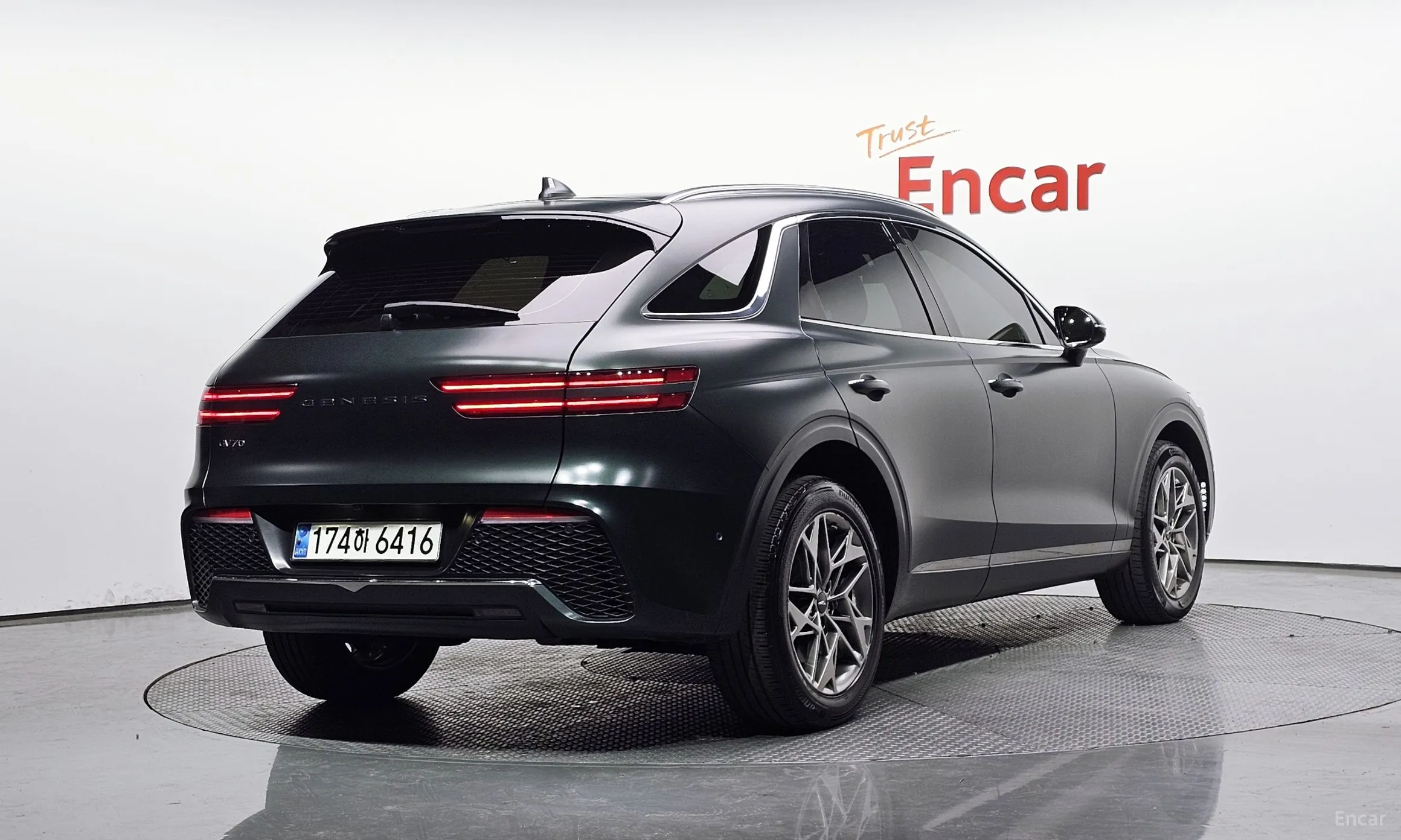 Genesis GV70 превью 2